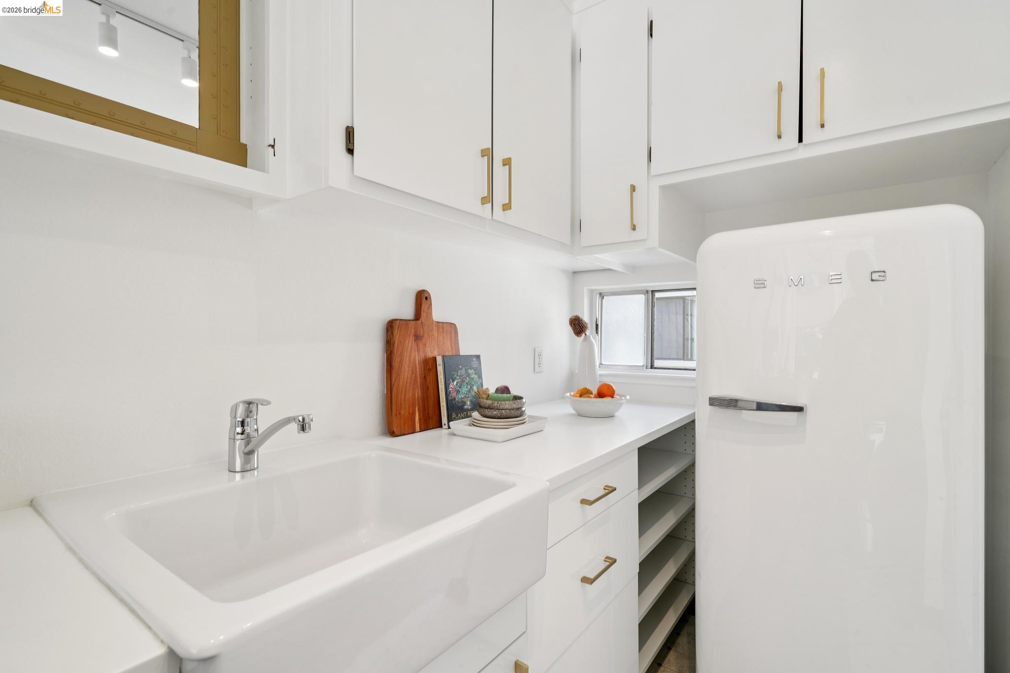3751 Harrison St # 200, Oakland CA 94611 — photo 16