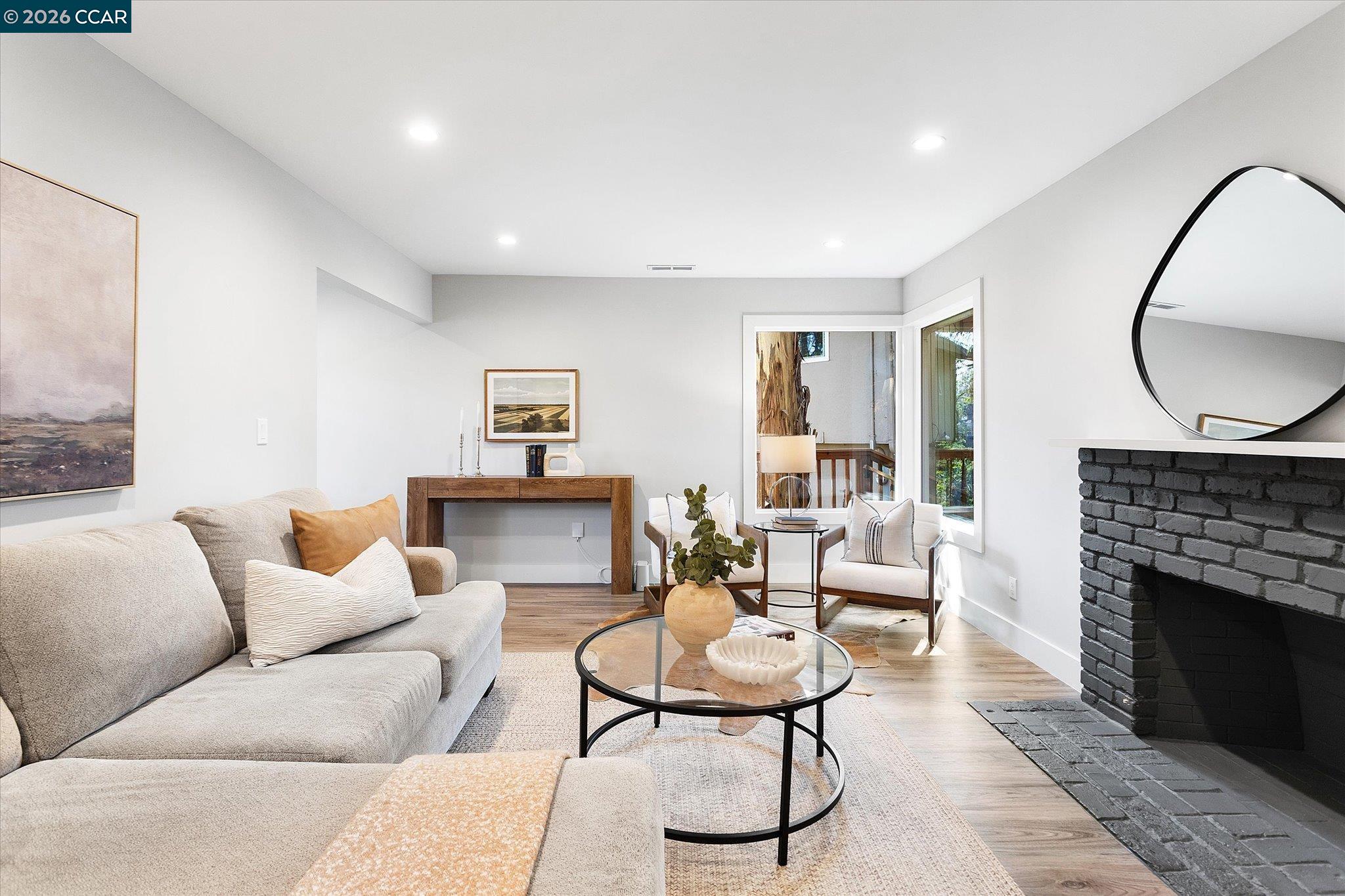 5924 Balboa Dr, Oakland CA 94611 — photo 9