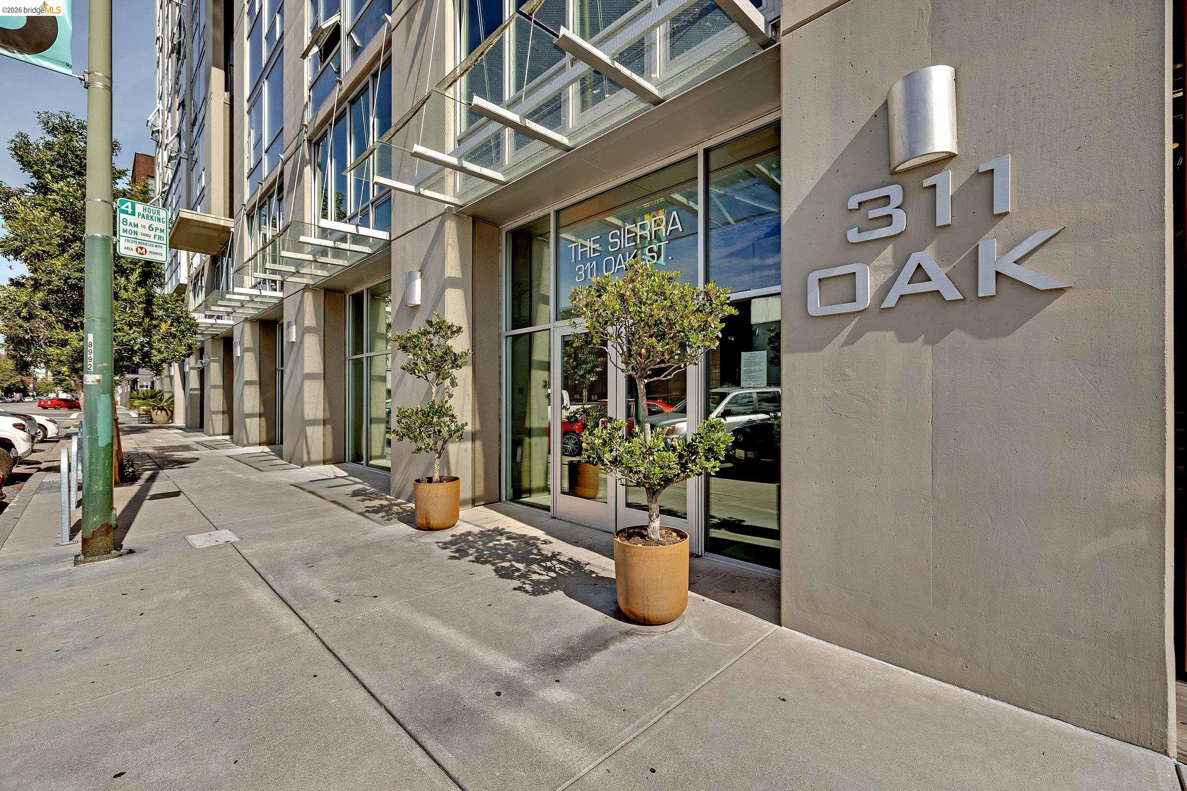 311 Oak St 842