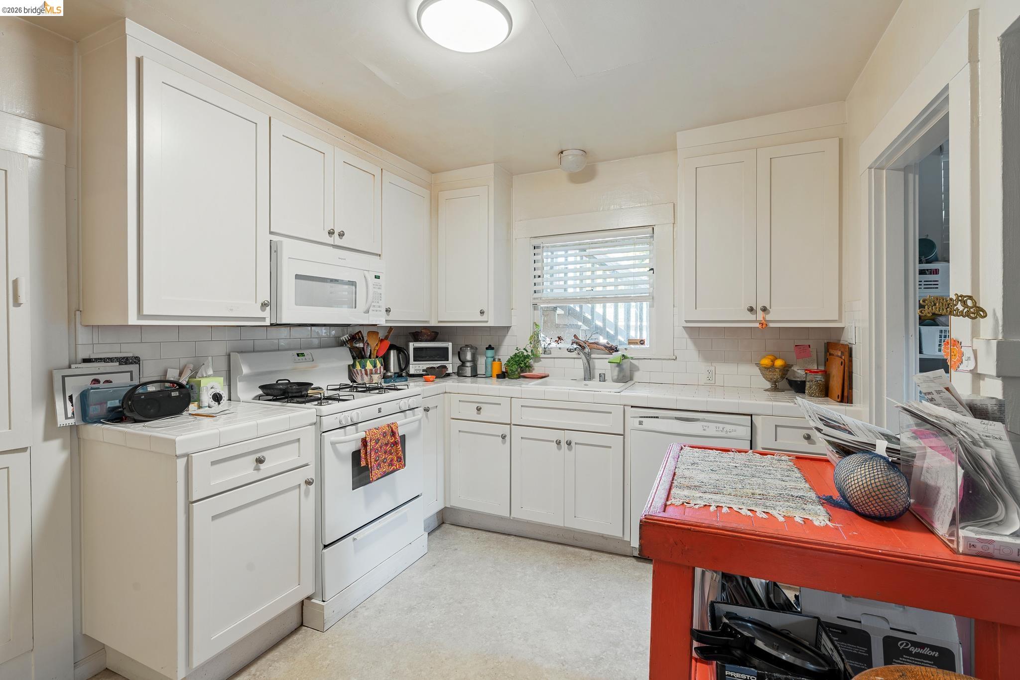 3048 Halcyon Ct, Berkeley CA 94705 — photo 15