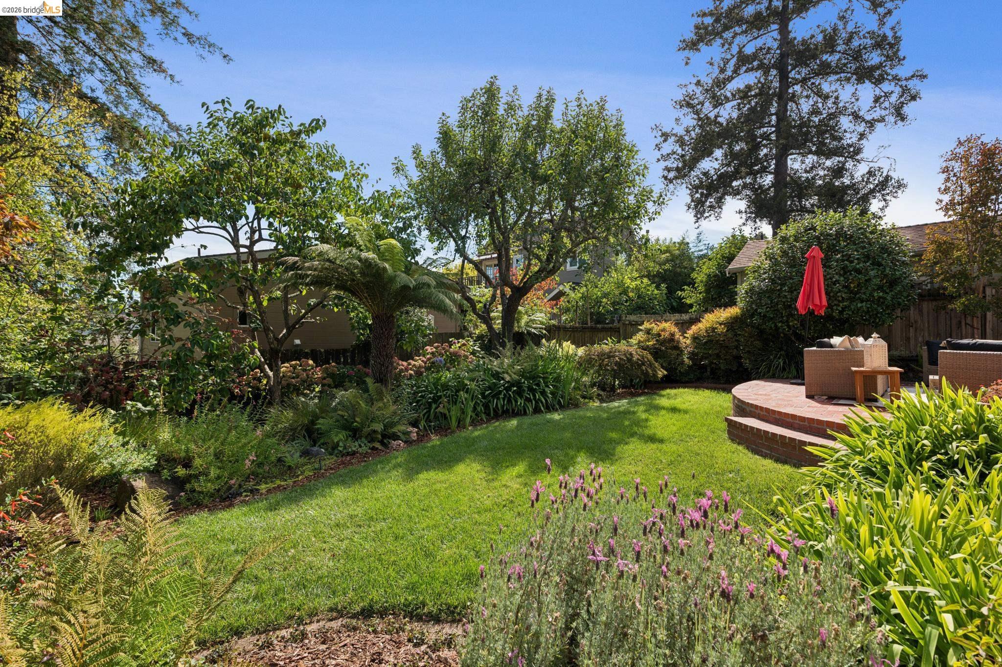 5610 Snake Rd, Oakland CA 94611 — photo 52