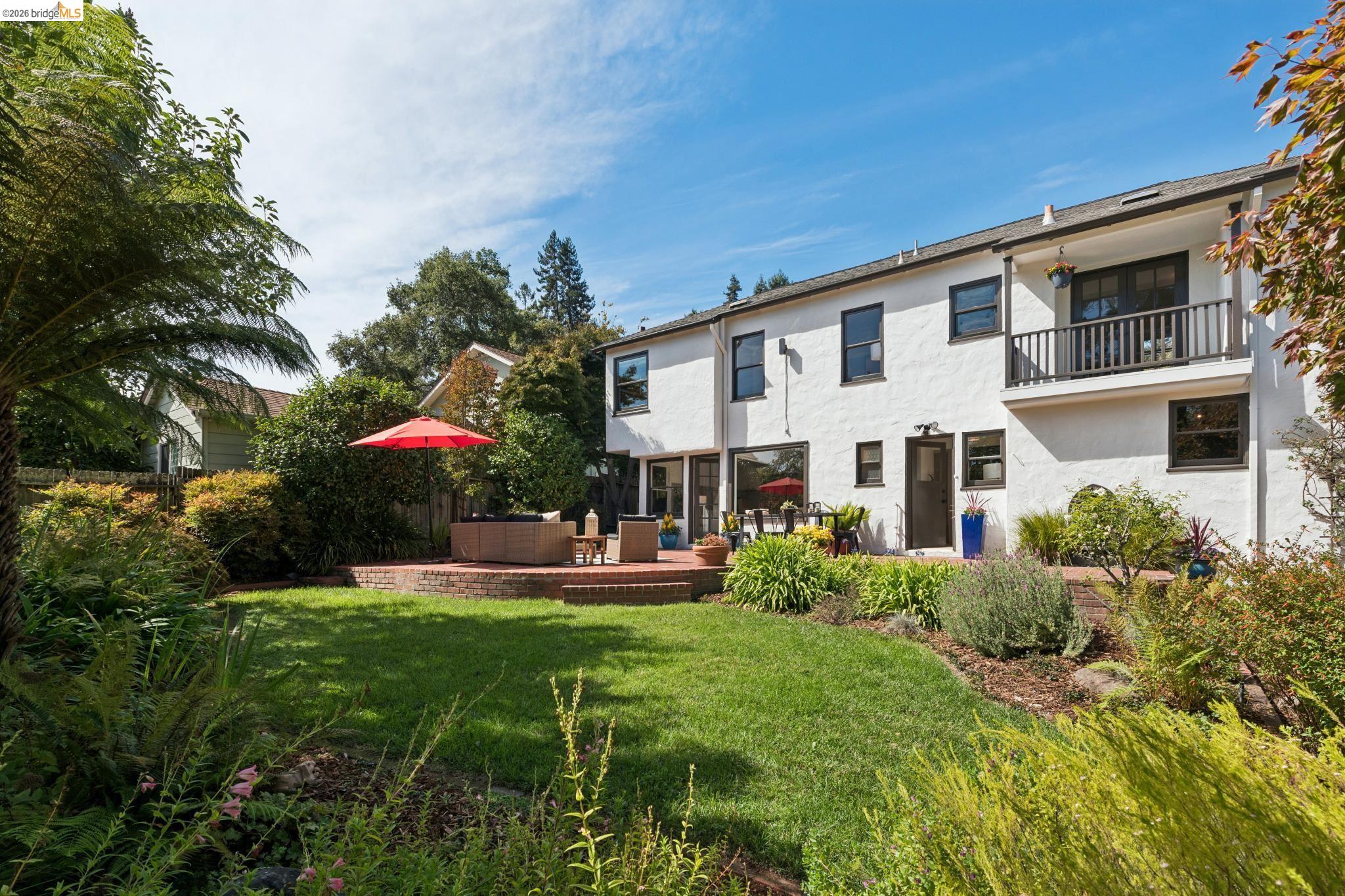 5610 Snake Rd, Oakland CA 94611 — photo 53