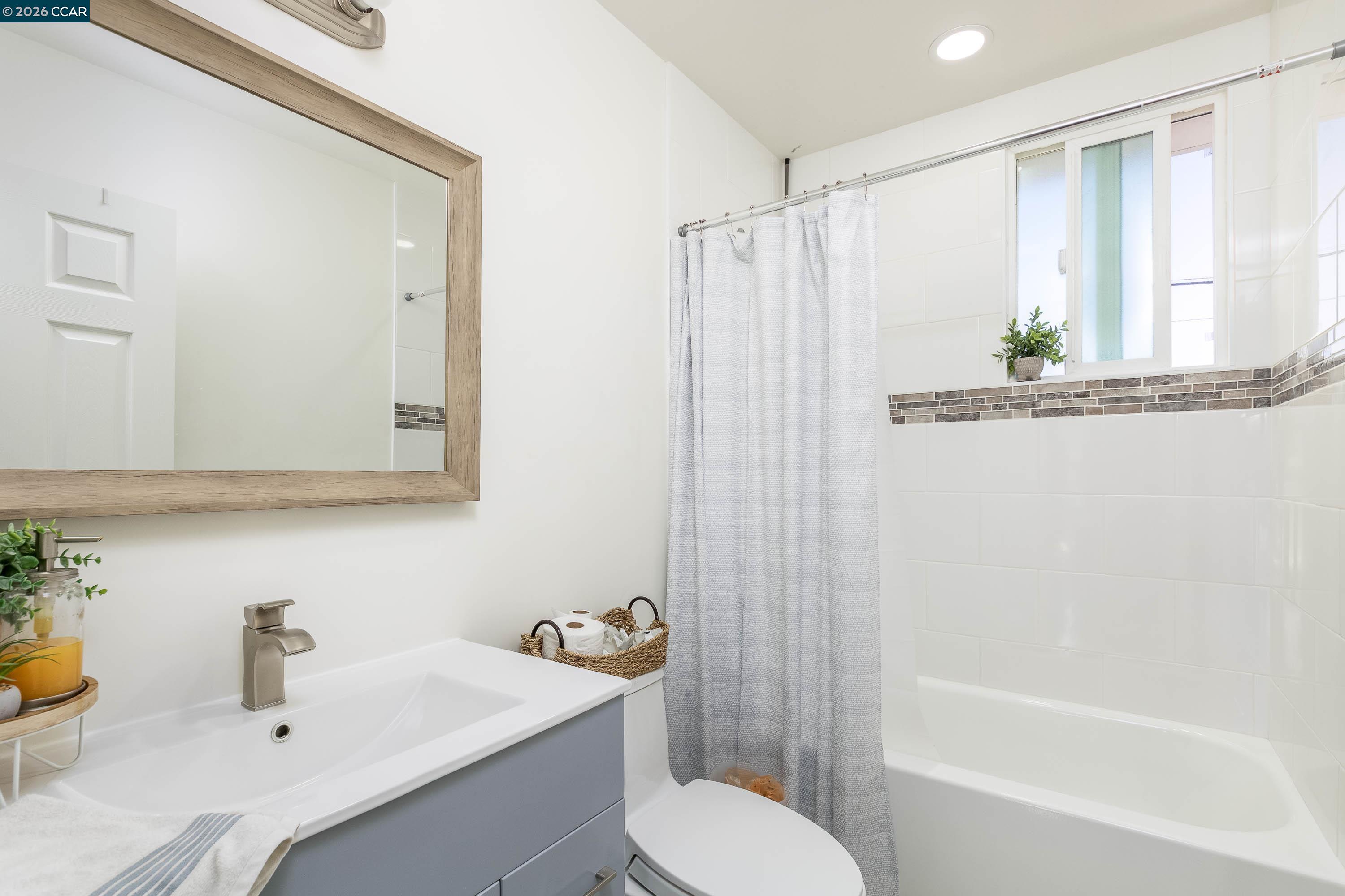 37258 Locust St, Newark CA 94560 — photo 13