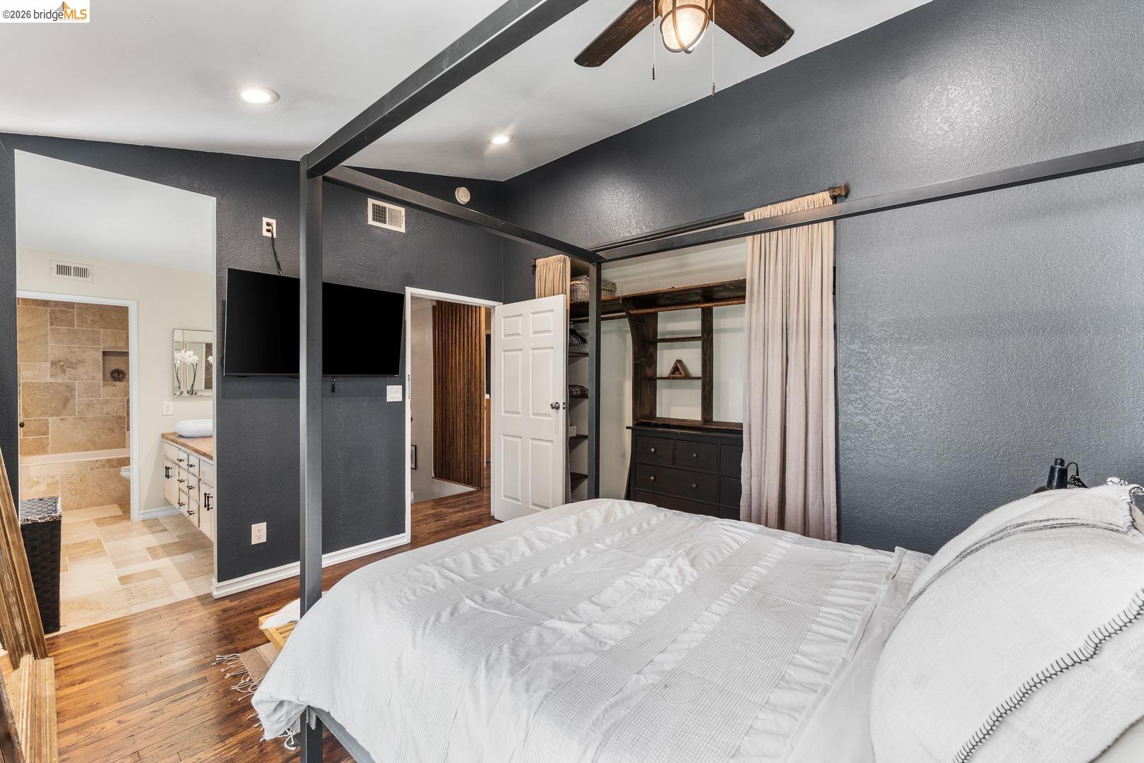 11707 Garrick Ave, Los Angeles, CA 91342 photo 17