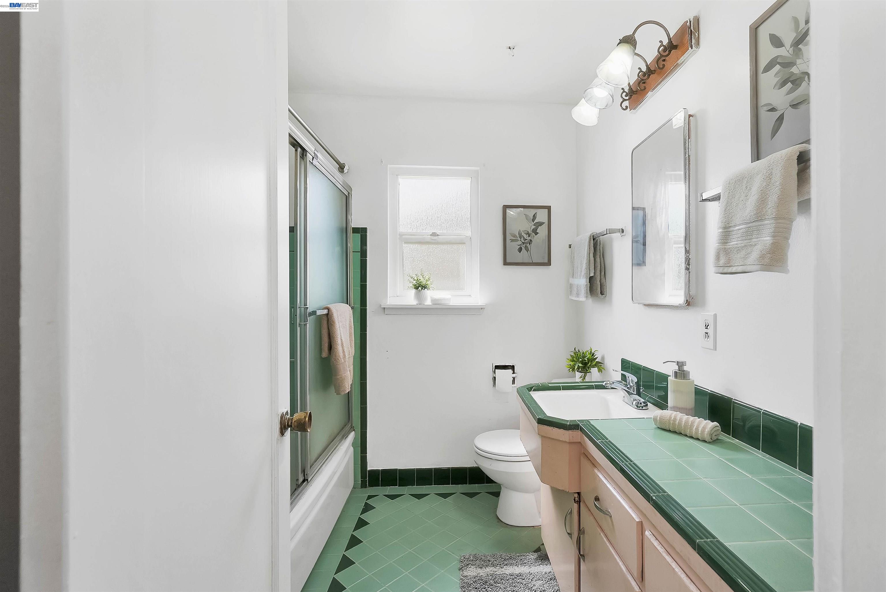 426 Lloyd Ave, San Leandro CA 94578 — photo 15