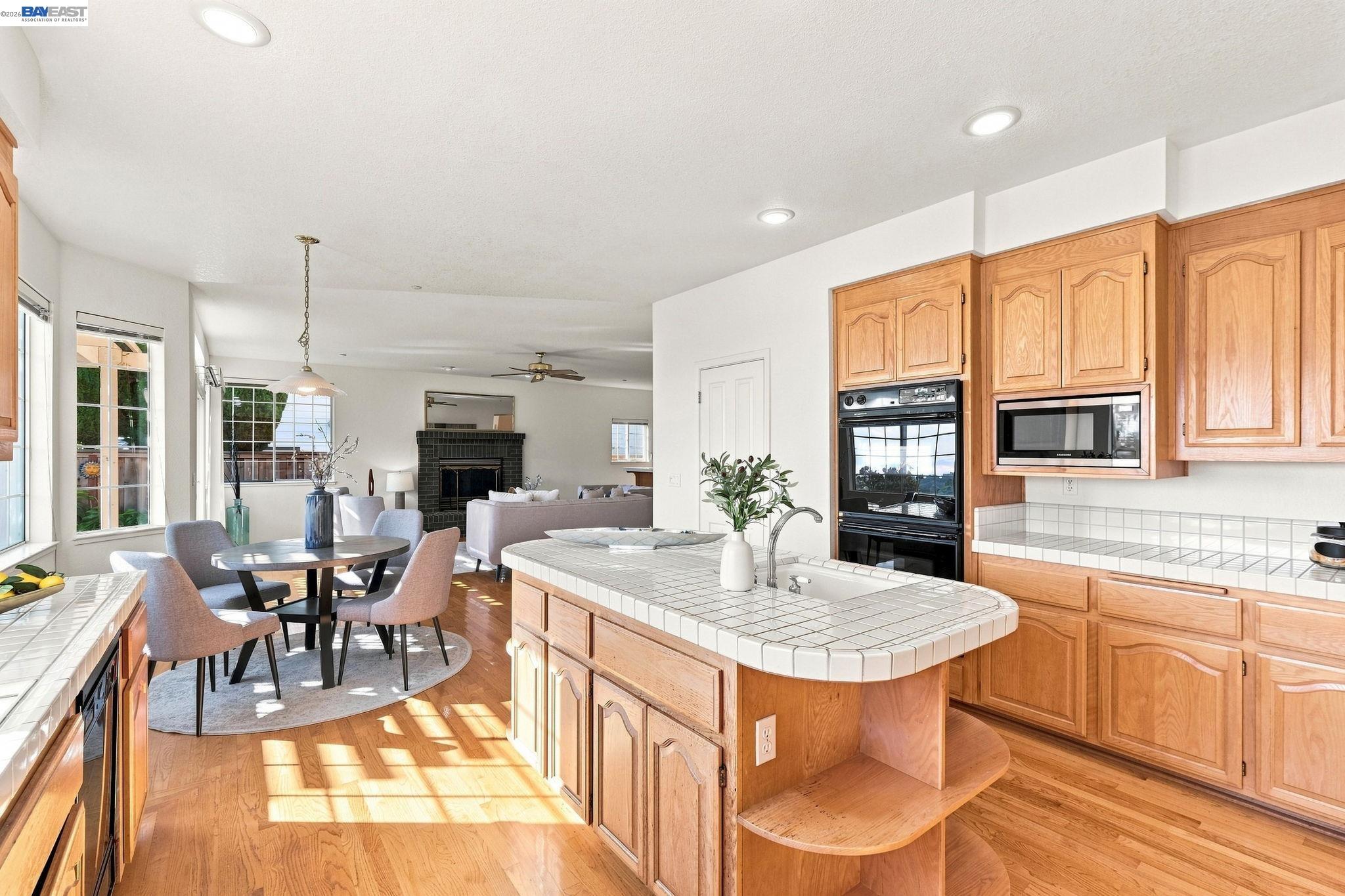 28225 Fox Hollow Dr, Hayward CA 94542 — photo 11