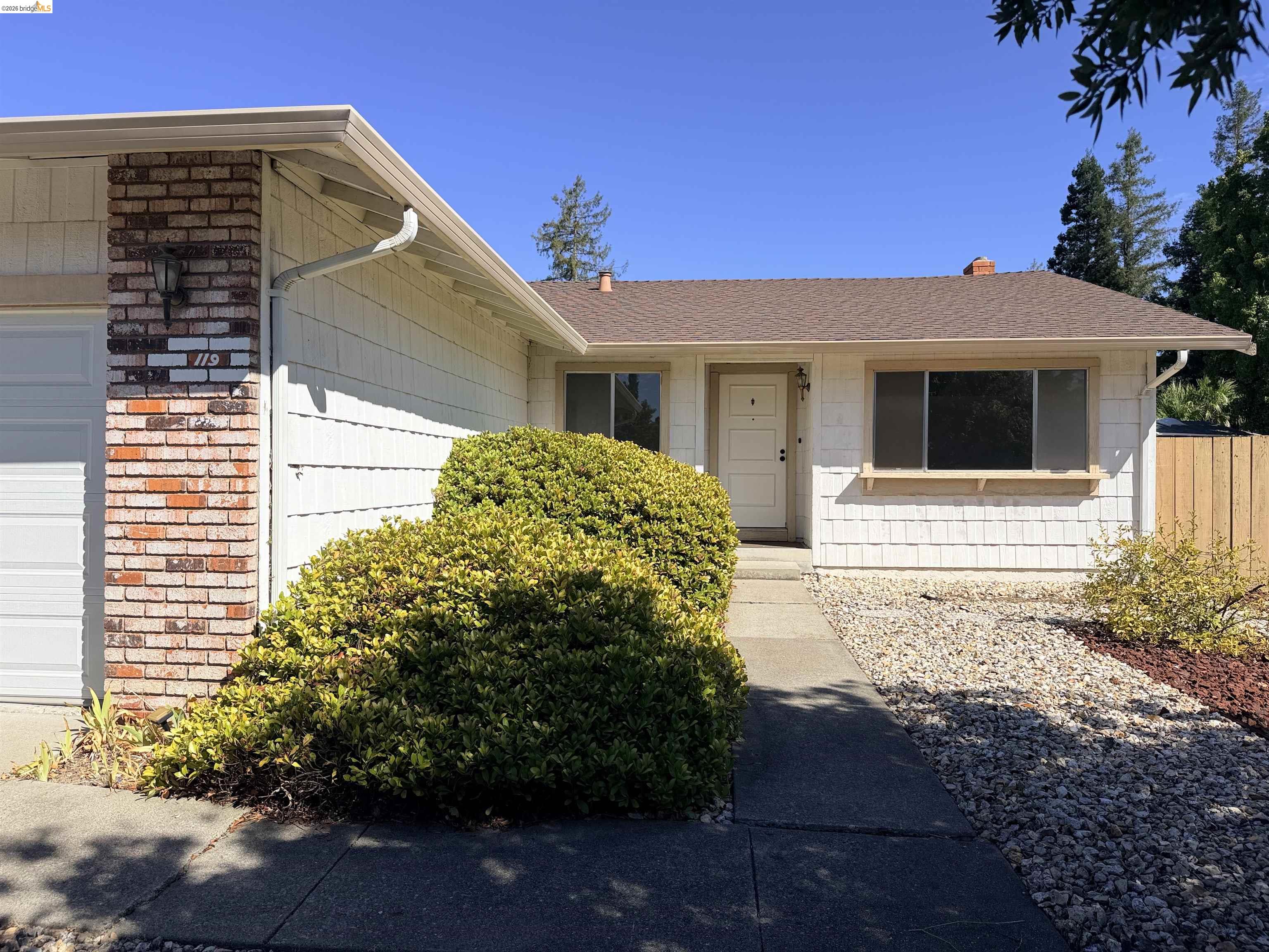 119 Clear Creek Ct, Martinez CA 94553 — photo 9