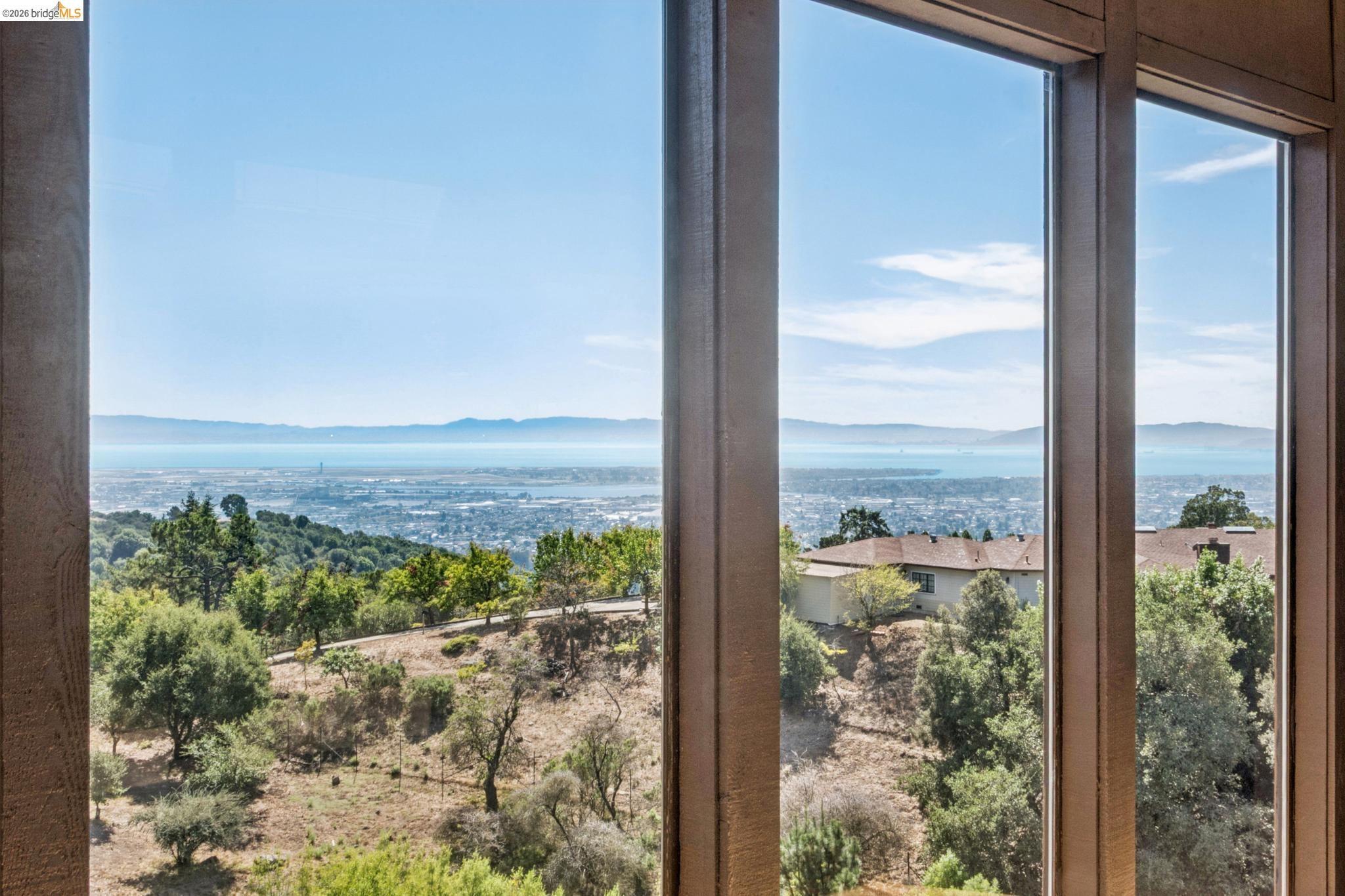 14 Hillcrest Ct, Oakland CA 94619 — photo 5