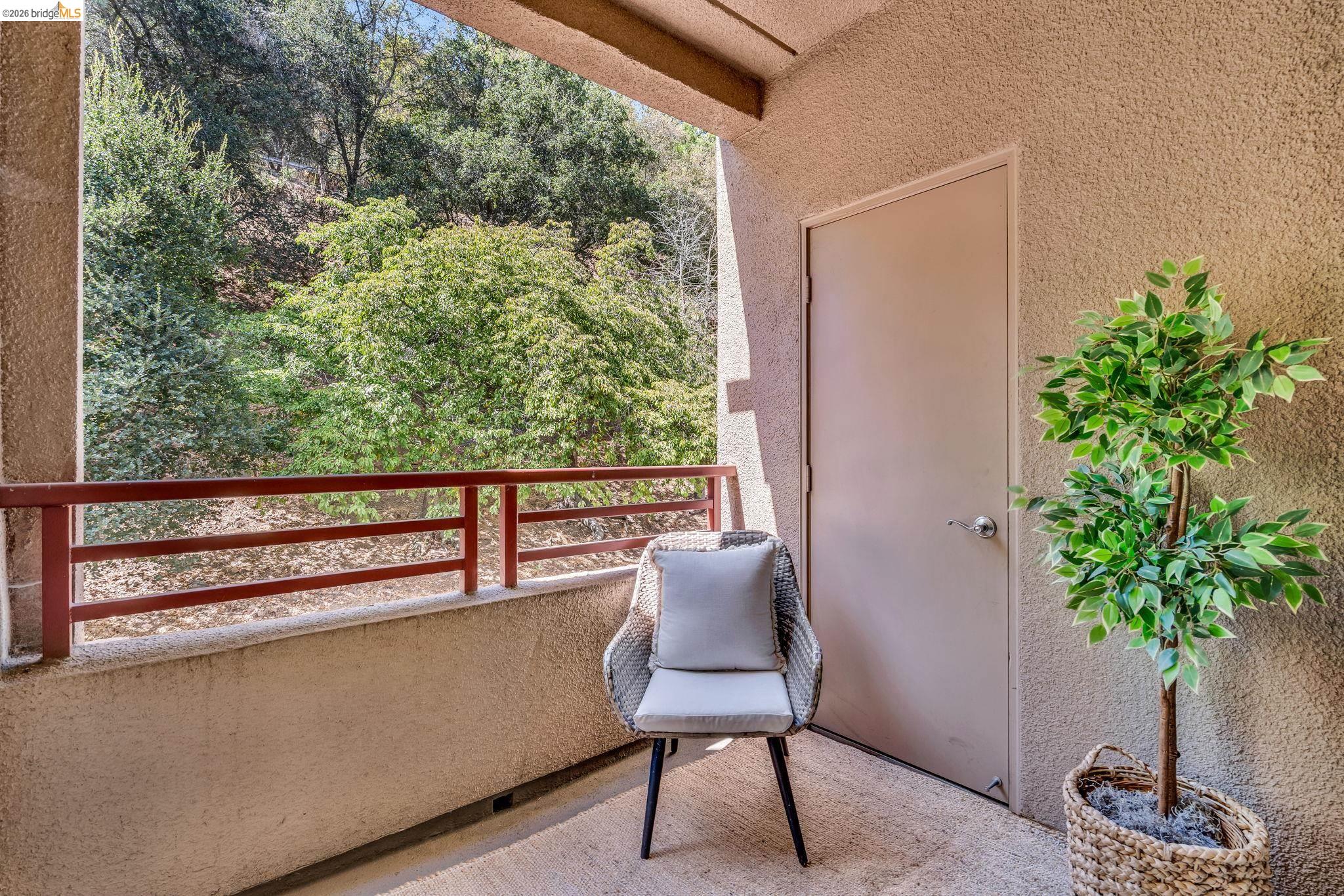 320 Caldecott # 217, Oakland CA 94618 — photo 21