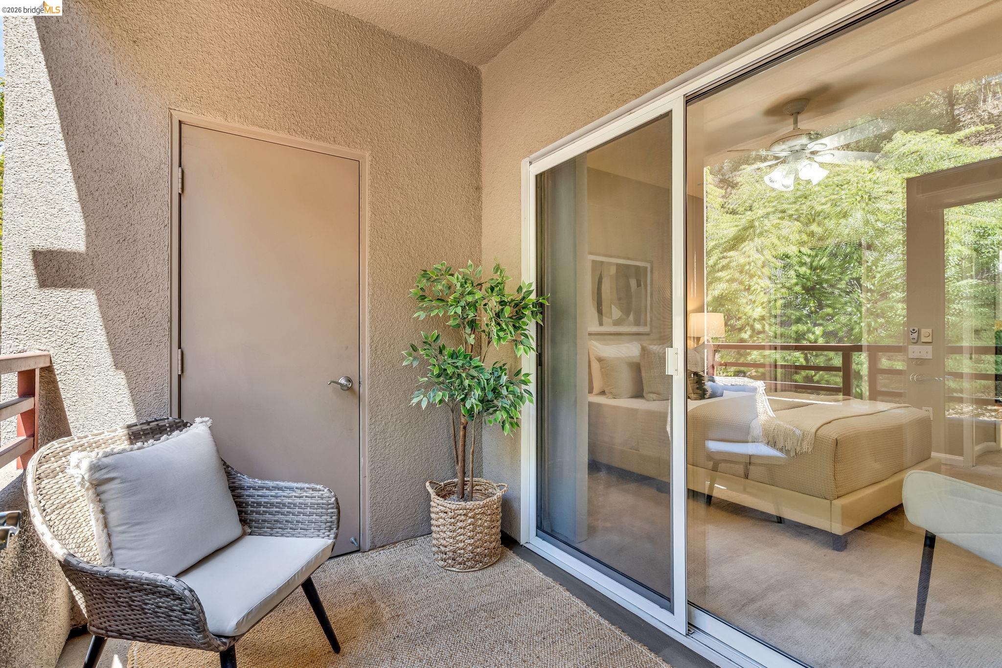 320 Caldecott # 217, Oakland CA 94618 — photo 23