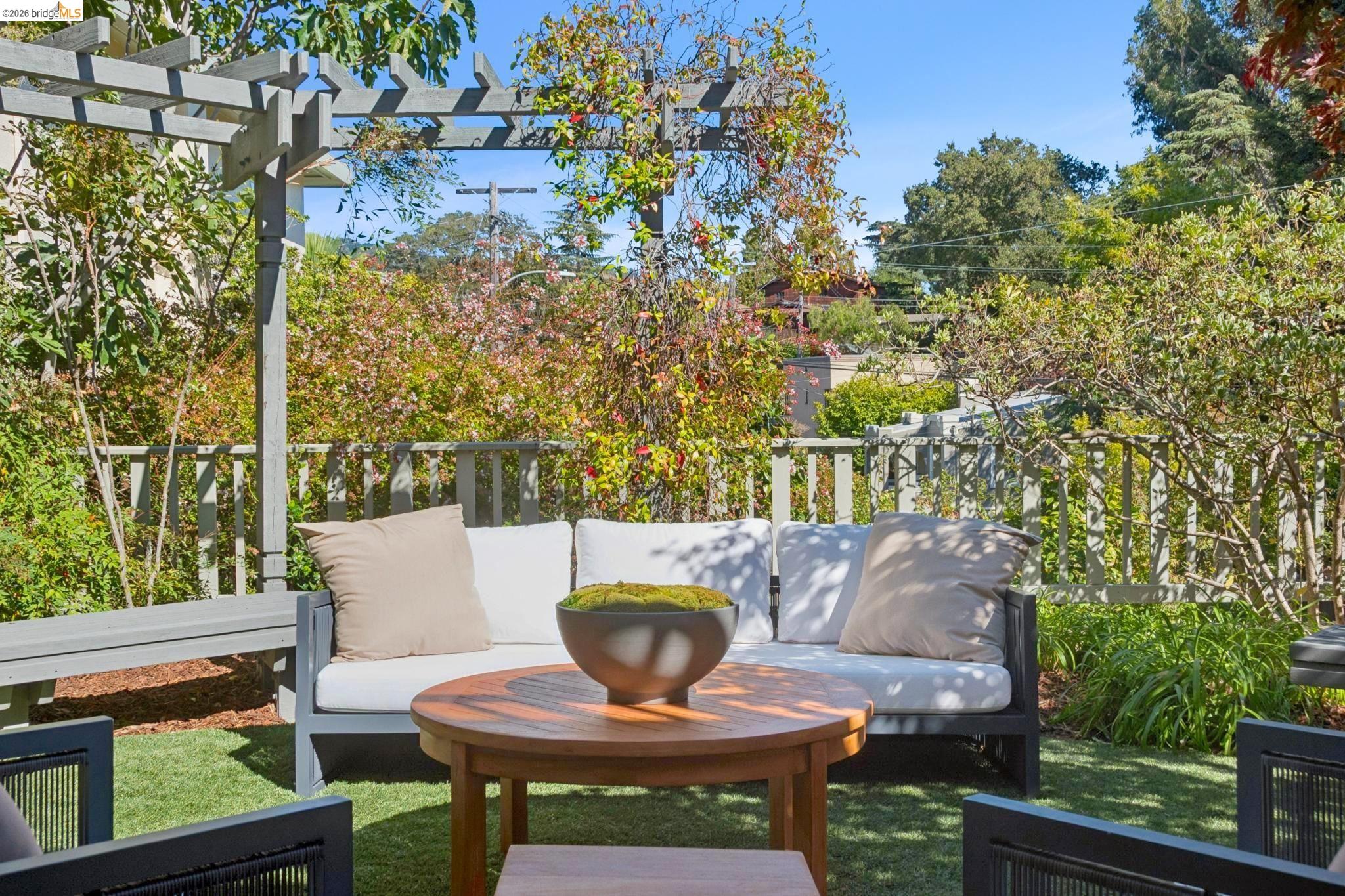 3956 Oakmore Rd, Oakland CA 94602 — photo 50