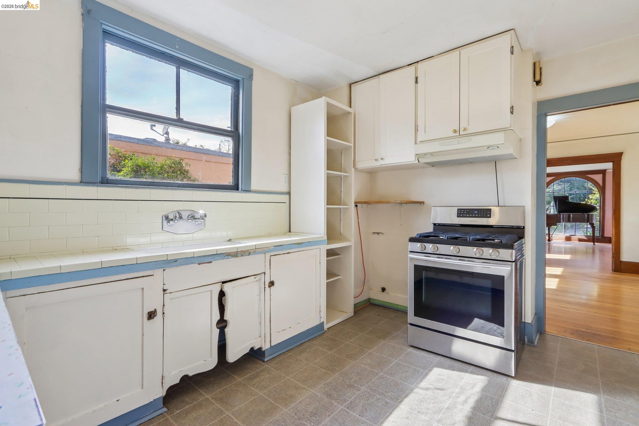 2144 Oregon St, Berkeley CA 94705 — photo 17