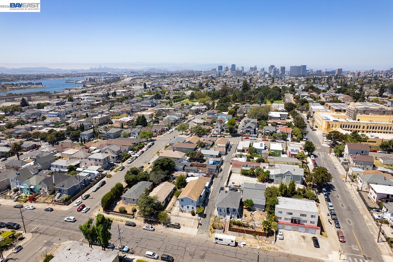 1723 21St Ave, Oakland CA 94606 — photo 11