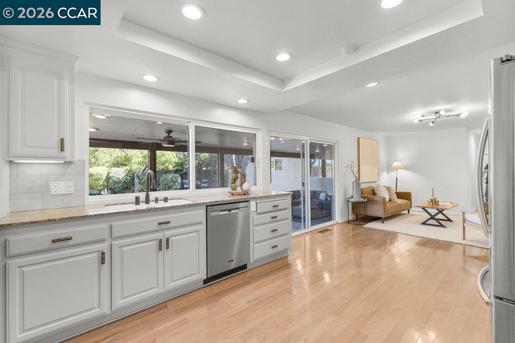 5725 Del Trigo Ln, Concord CA 94521 — photo 13