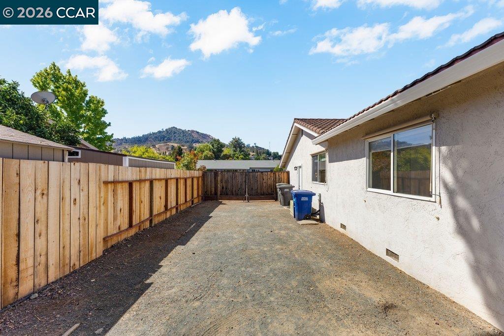 5725 Del Trigo Ln, Concord CA 94521 — photo 45