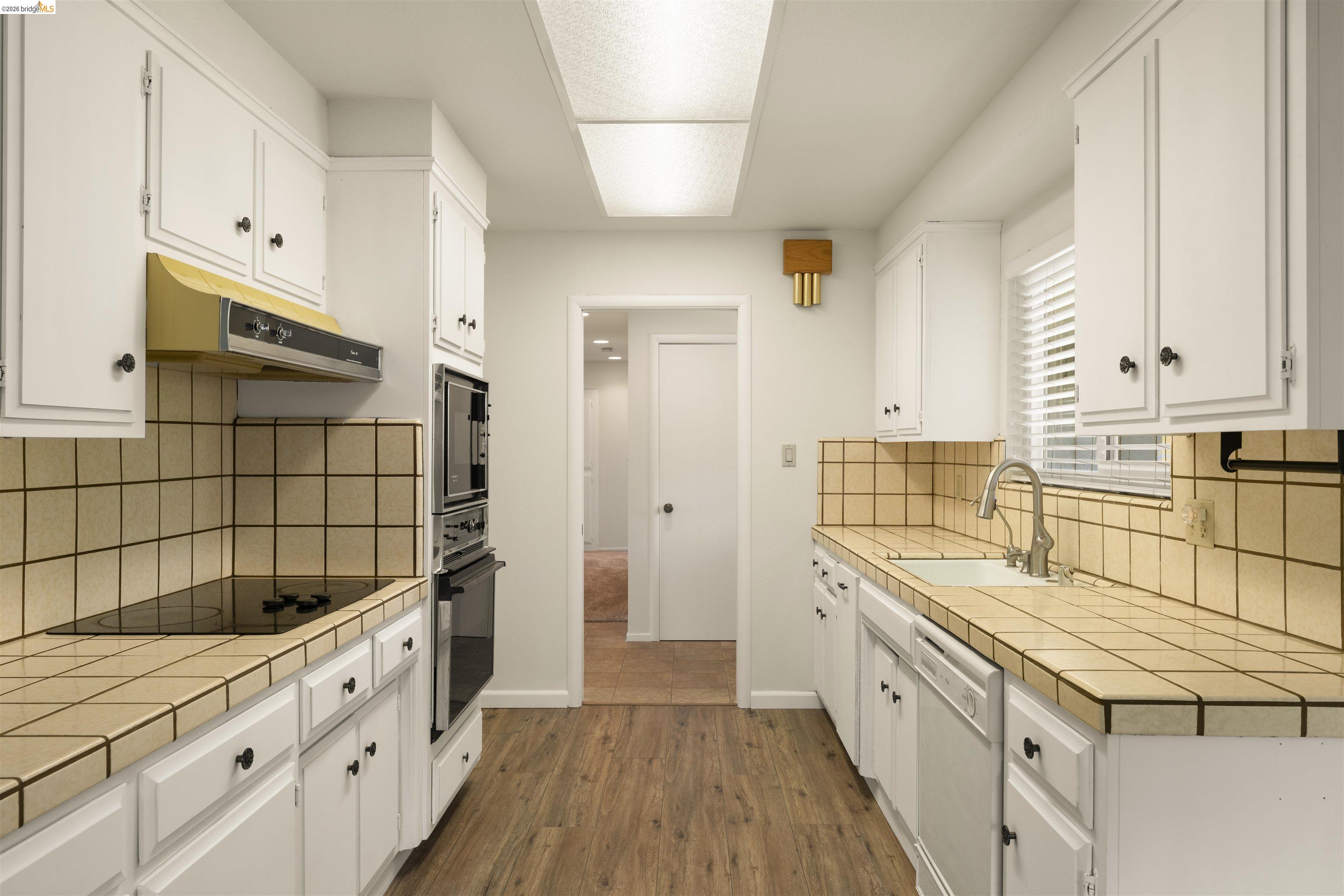 9107 Yount Court, Elk Grove CA 95624 — photo 12