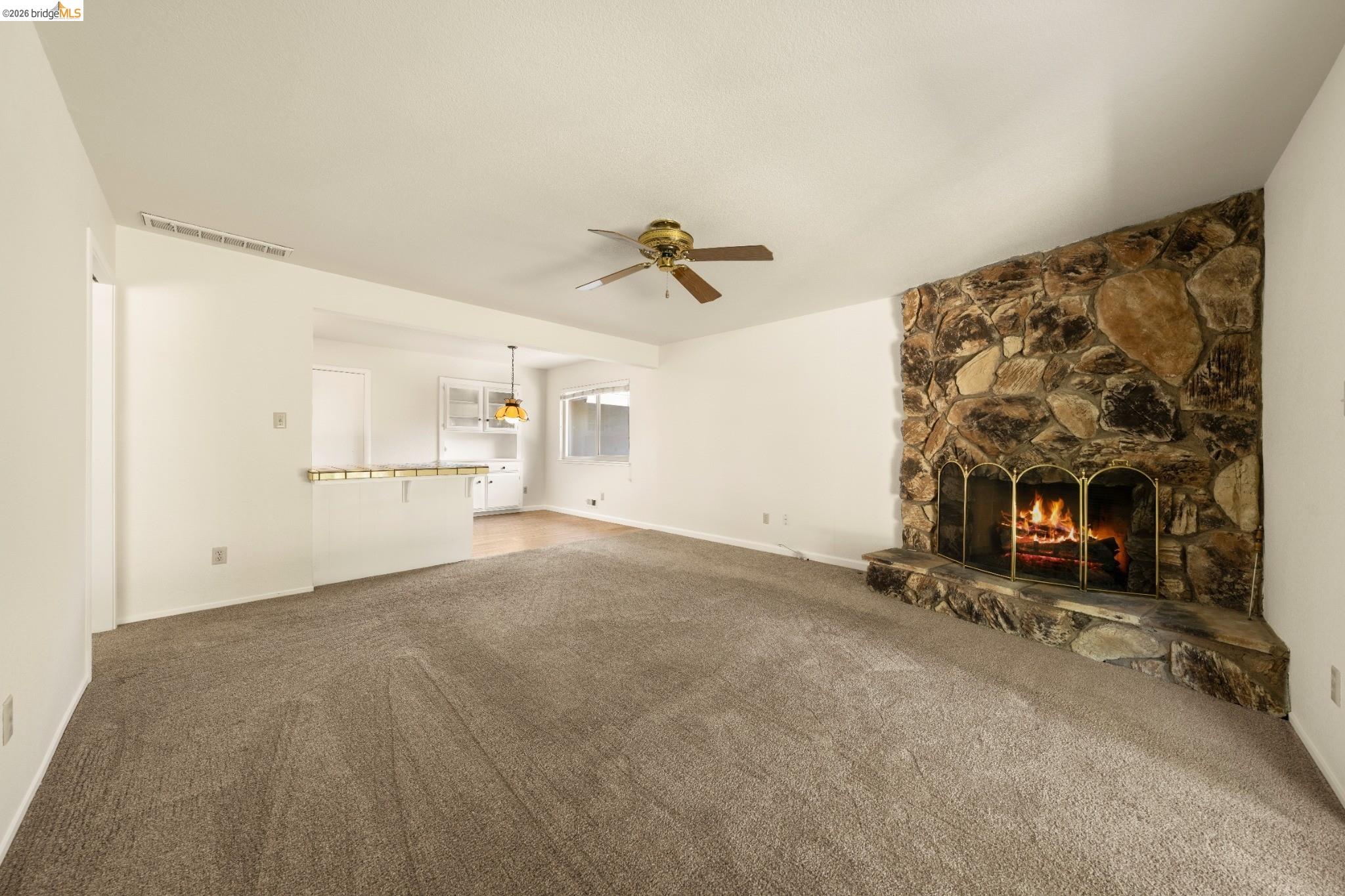 9107 Yount Court, Elk Grove CA 95624 — photo 8