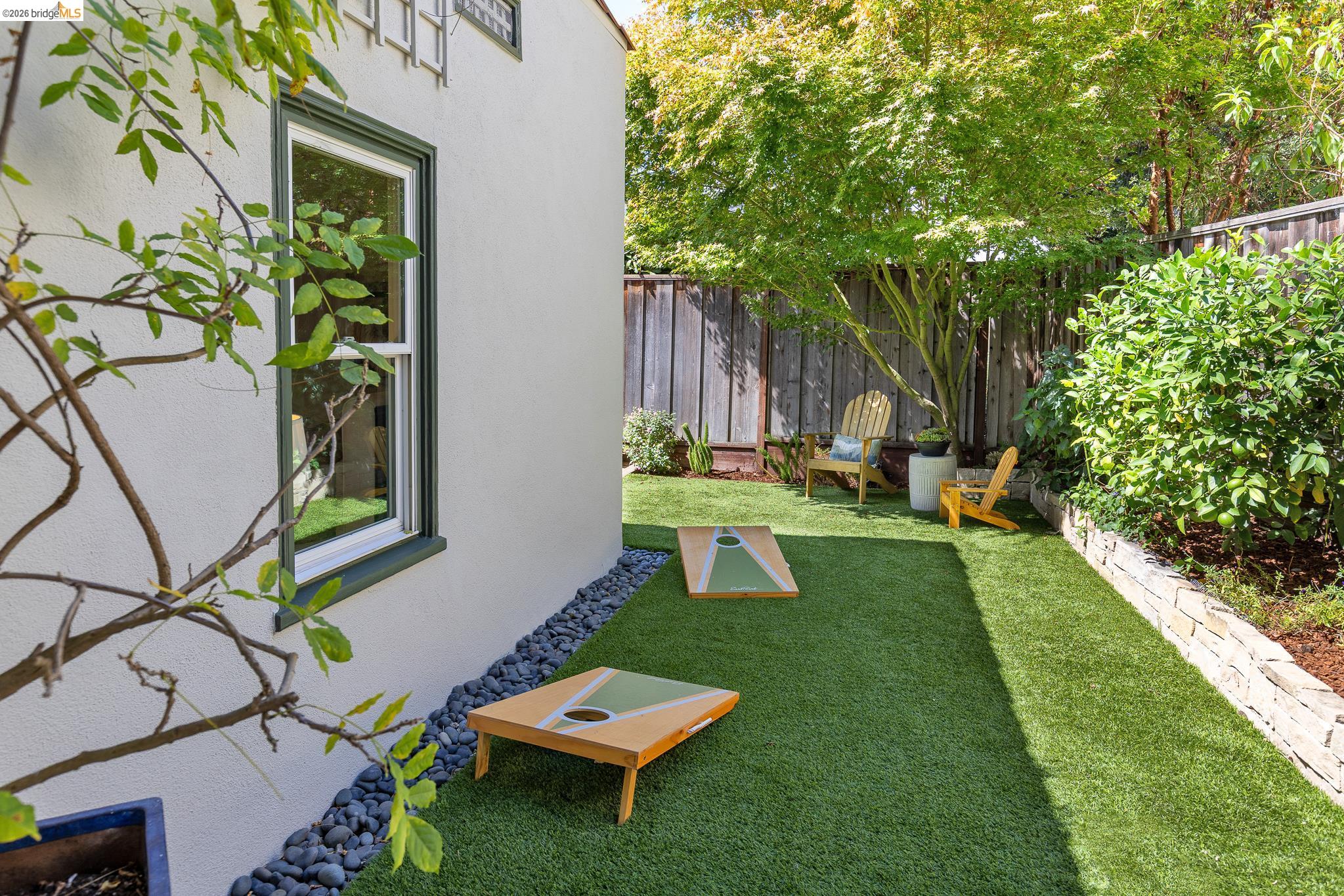1240 Bates Rd, Oakland CA 94610 — photo 35