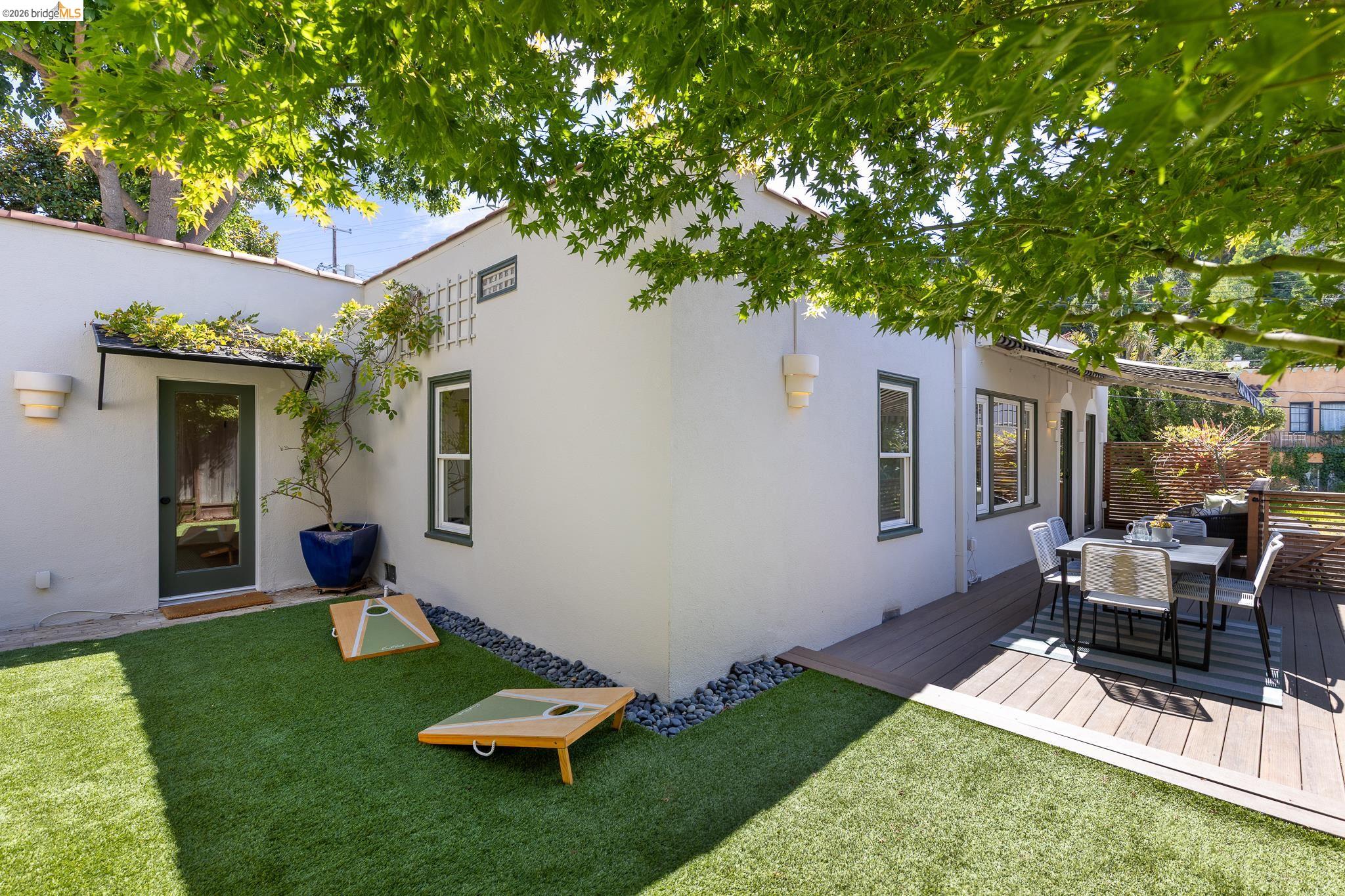 1240 Bates Rd, Oakland CA 94610 — photo 36