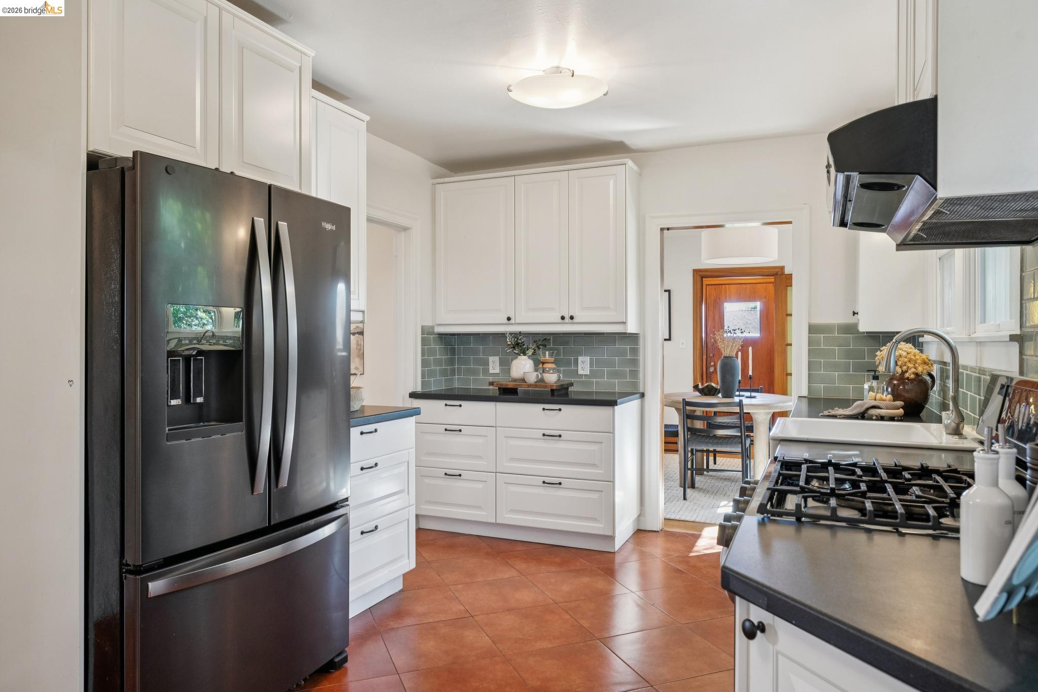 820 Prospect Ave, Oakland CA 94610 — photo 14