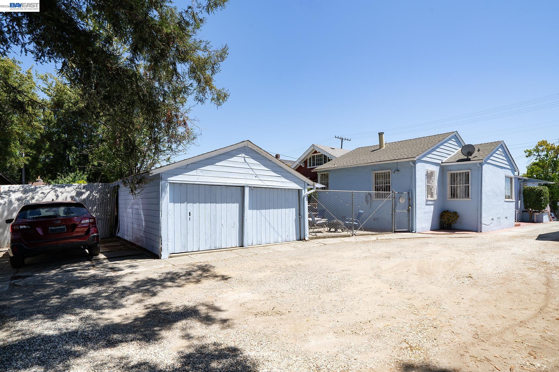2533 19Th Ave, Oakland CA 94606 — photo 6