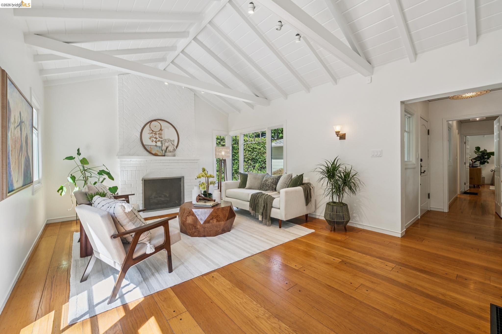 6309 Pinehaven Rd, Oakland CA 94611 — photo 11