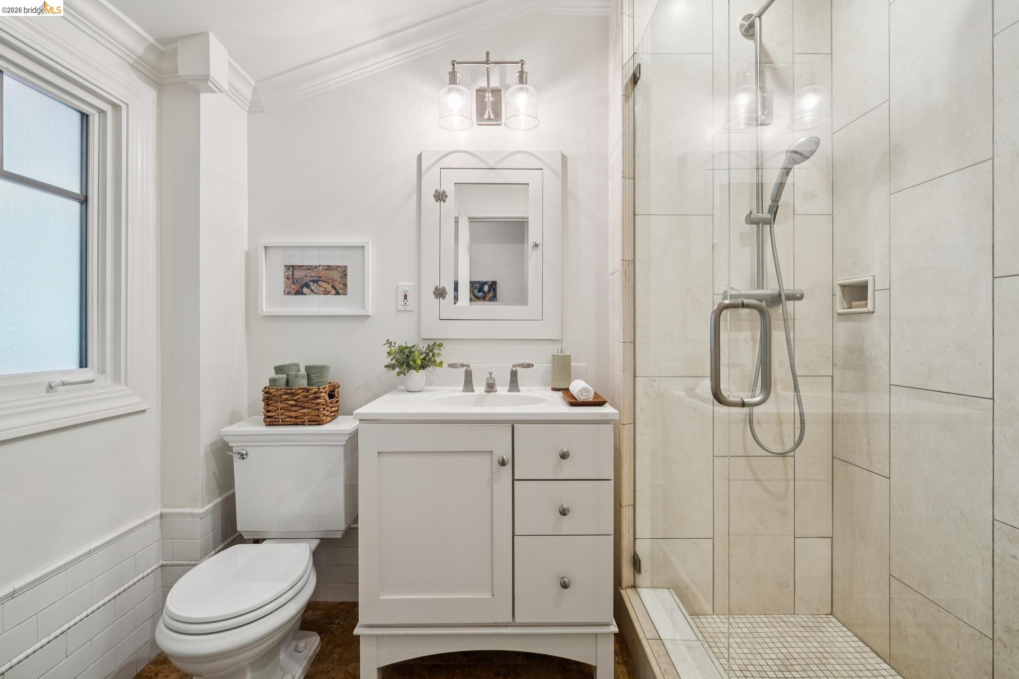 6309 Pinehaven Rd, Oakland CA 94611 — photo 23