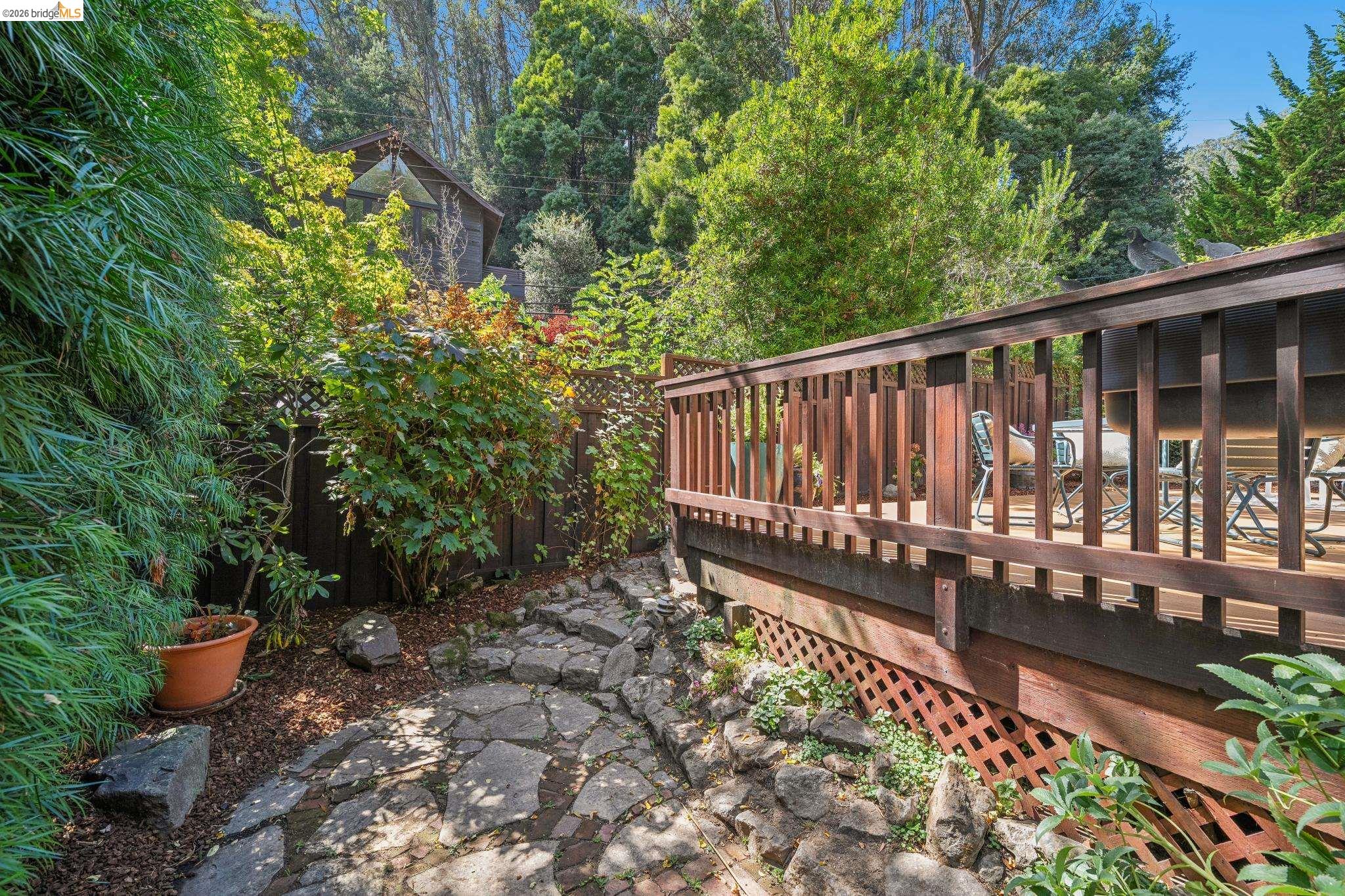 6309 Pinehaven Rd, Oakland CA 94611 — photo 47