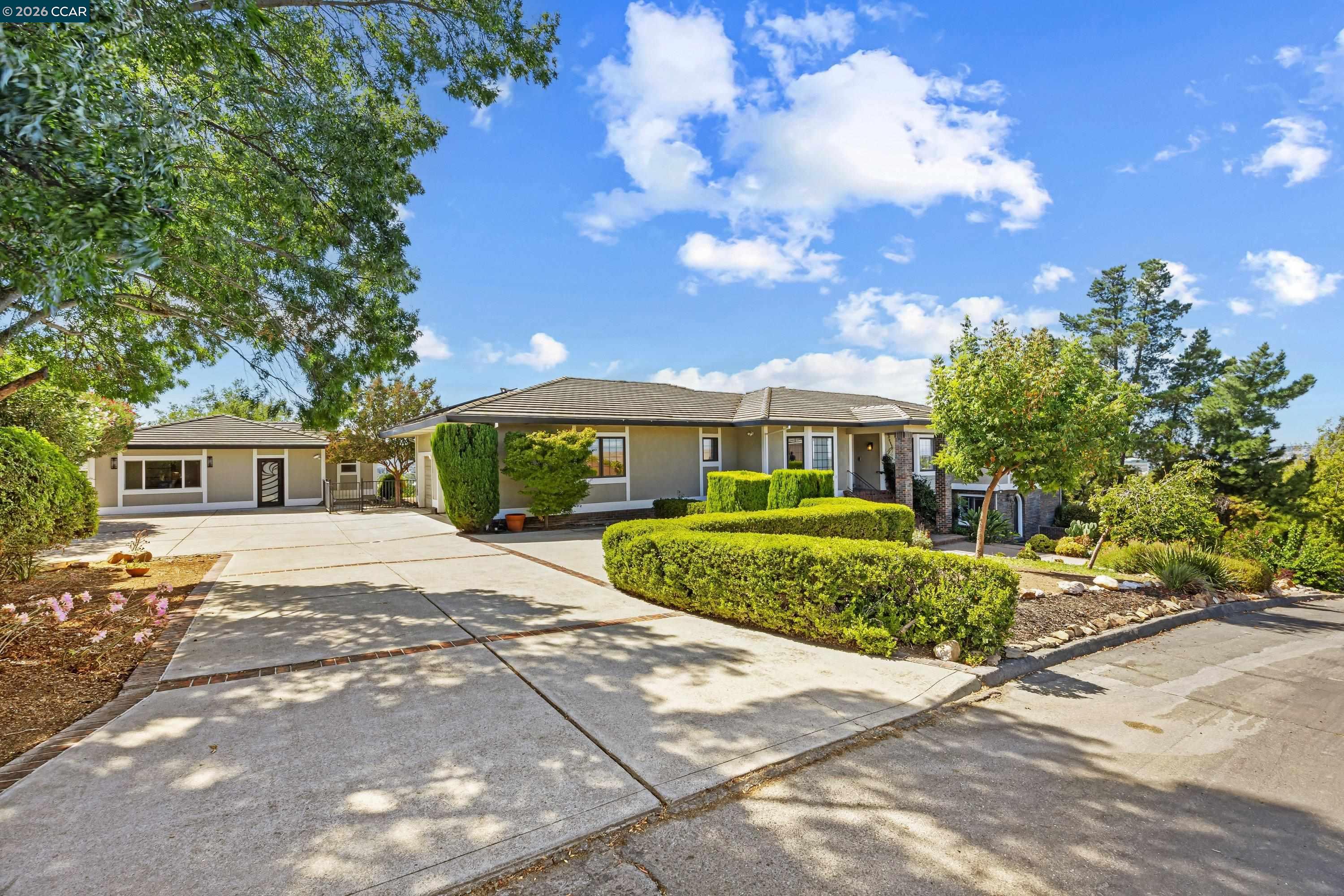 840 Ridge Dr, Concord CA 94518 — photo 6