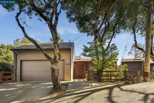 7160 Thorndale Dr, Oakland
