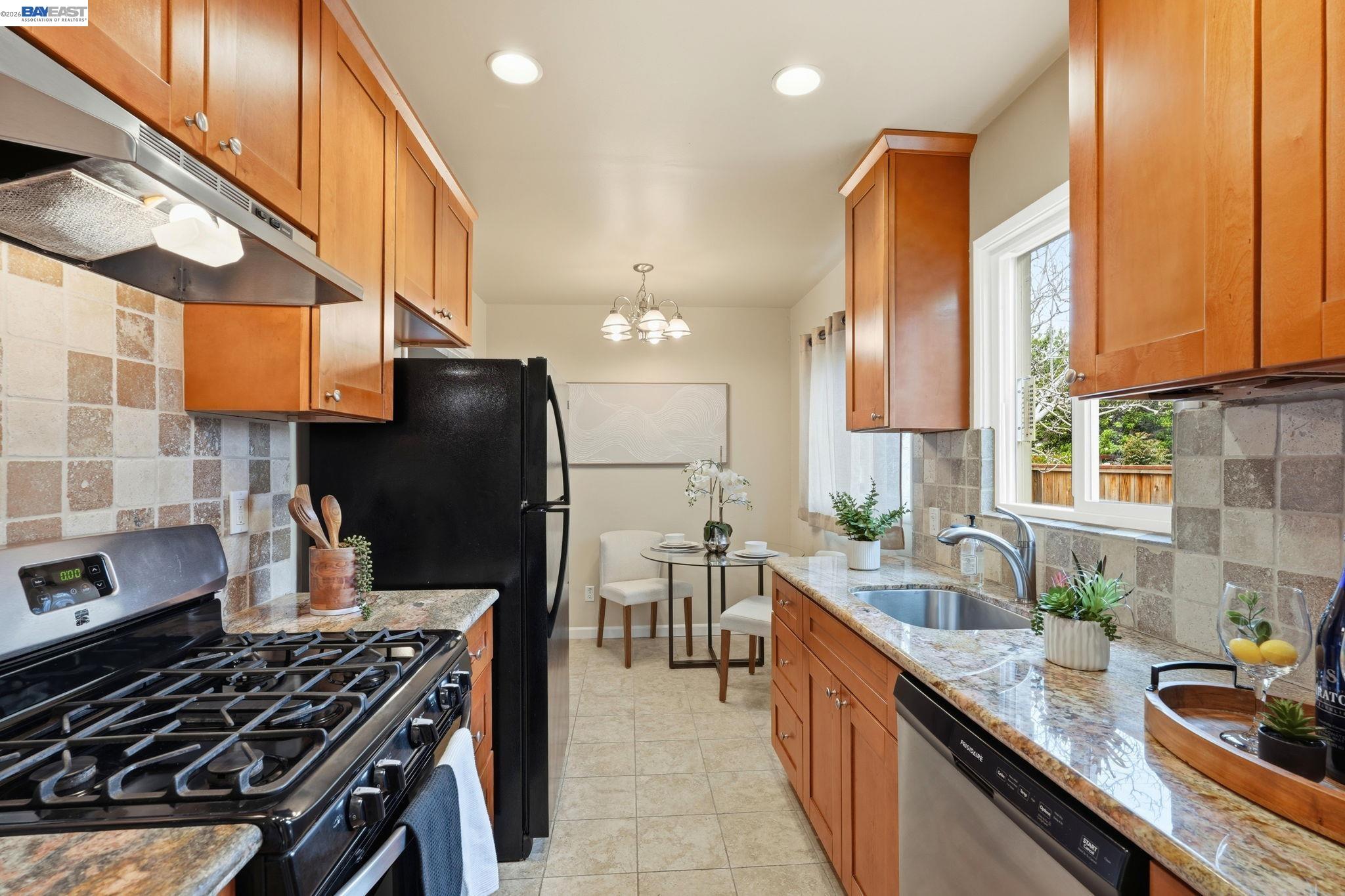 6505 Blake, El Cerrito CA 94530 — photo 6