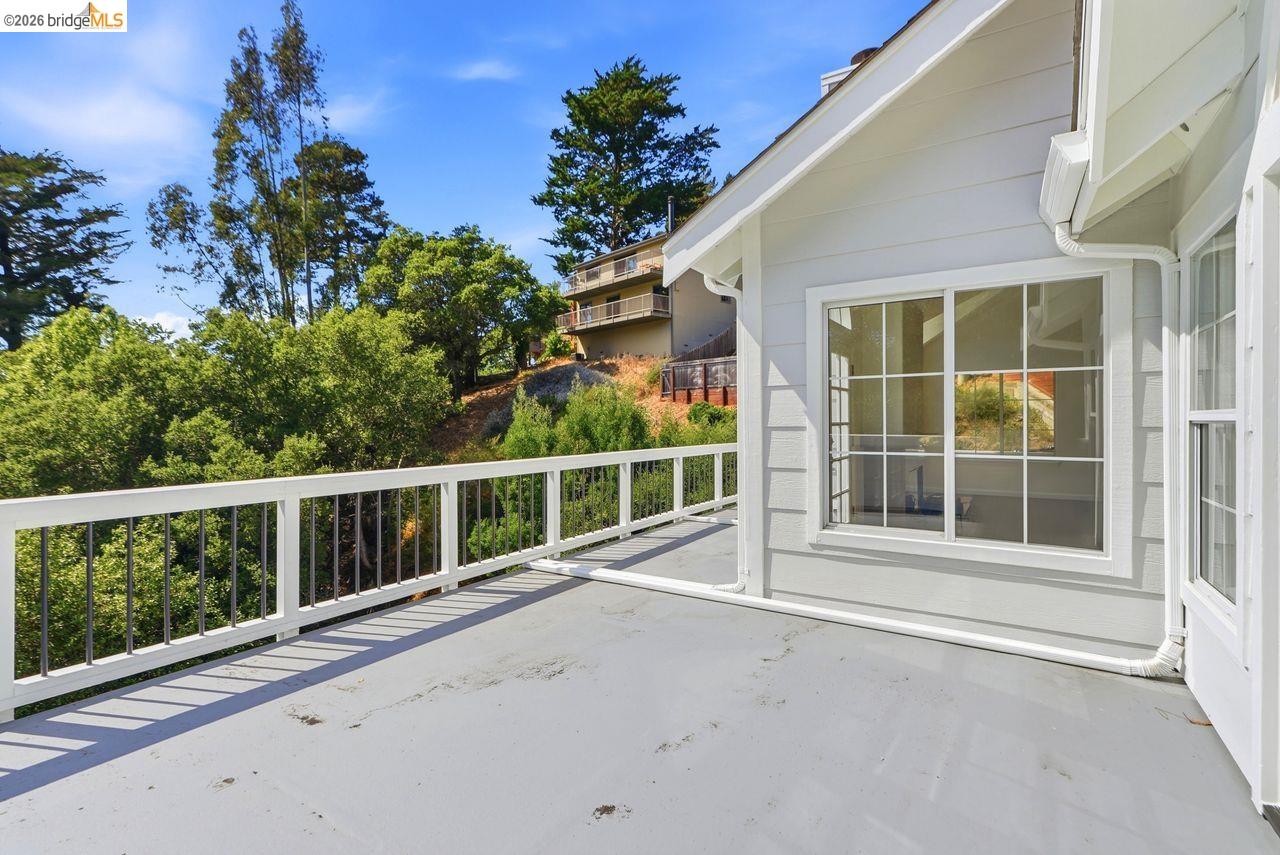 6163 Girvin Dr, Oakland CA 94611 — photo 11