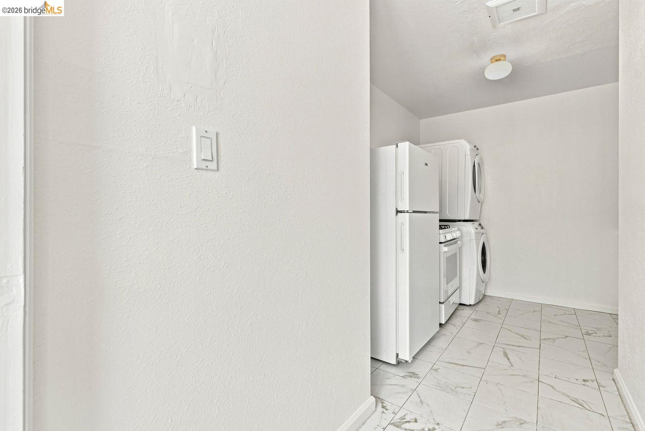 6163 Girvin Dr, Oakland CA 94611 — photo 18