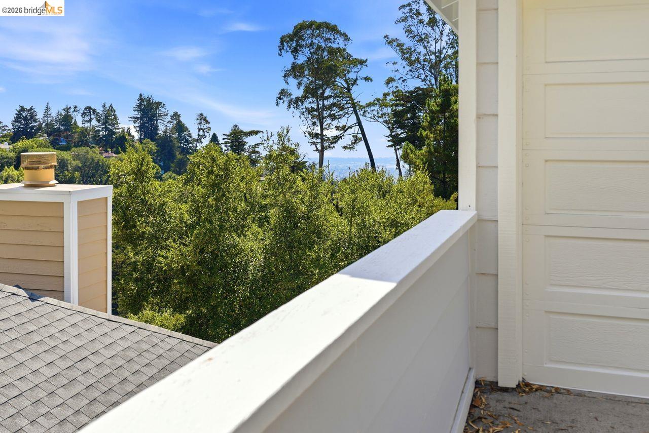 6163 Girvin Dr, Oakland CA 94611 — photo 8