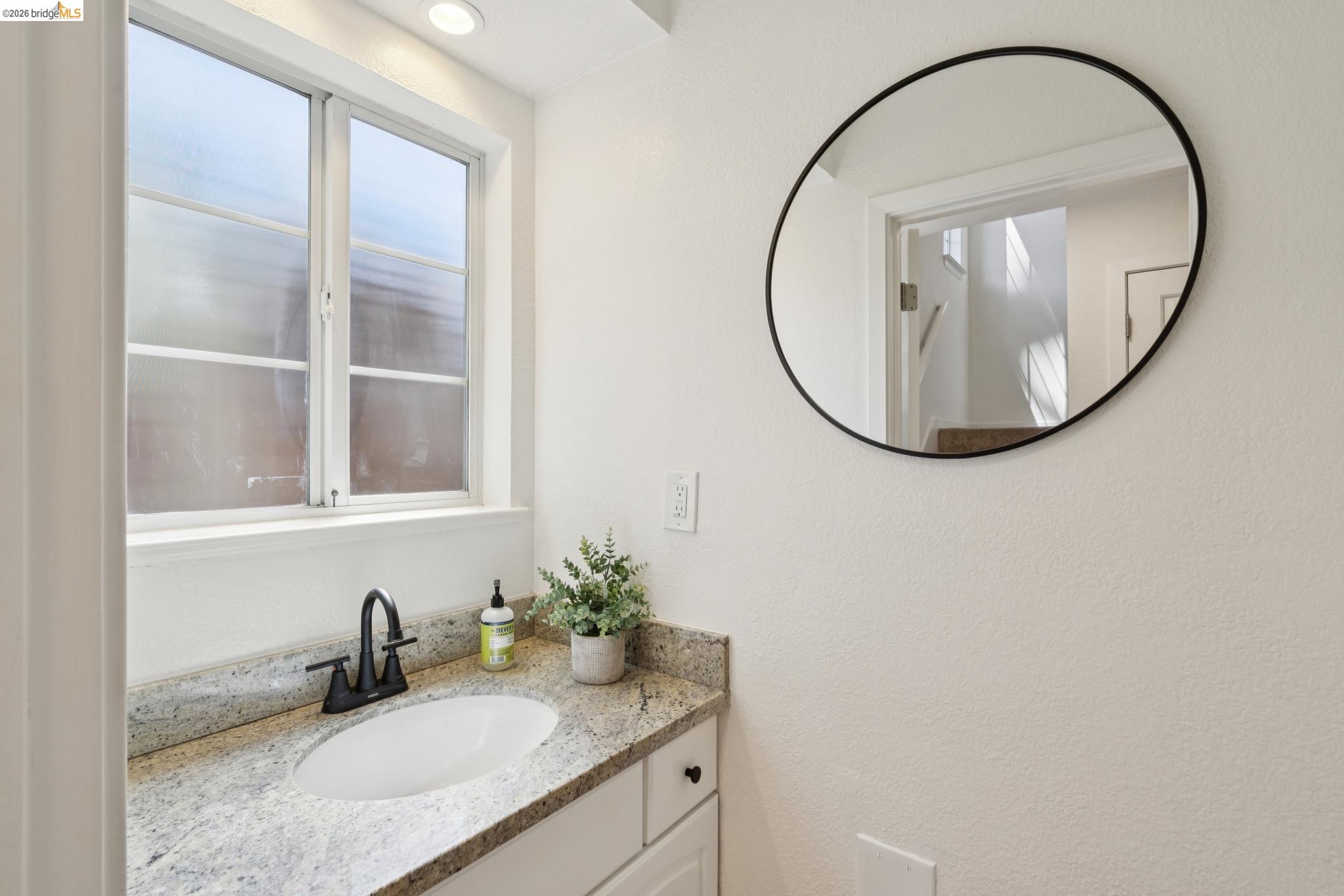 2170 Arrowhead Dr, Oakland CA 94611 — photo 22