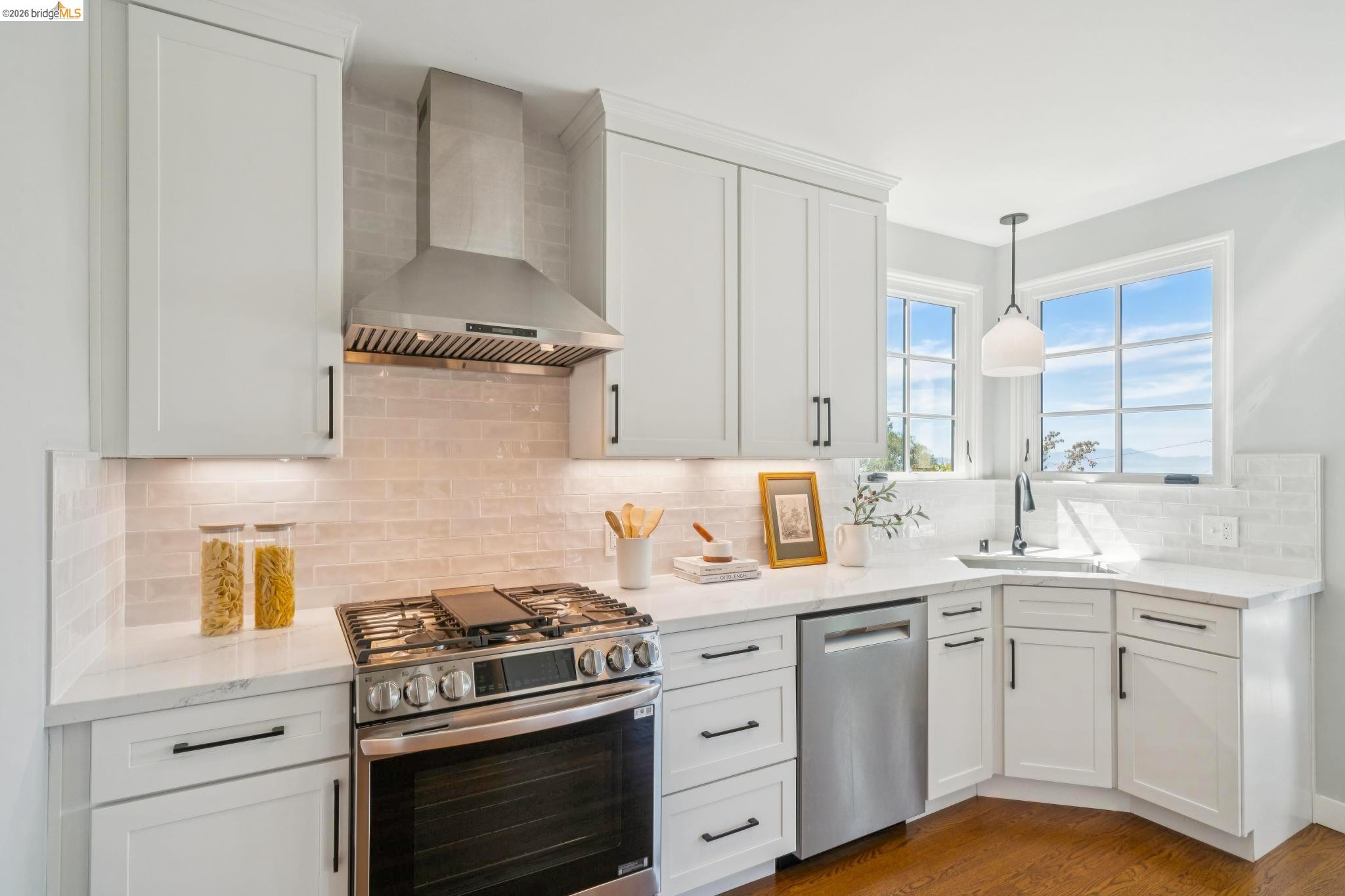 1917 Oak Crest Dr, Oakland CA 94602 — photo 18