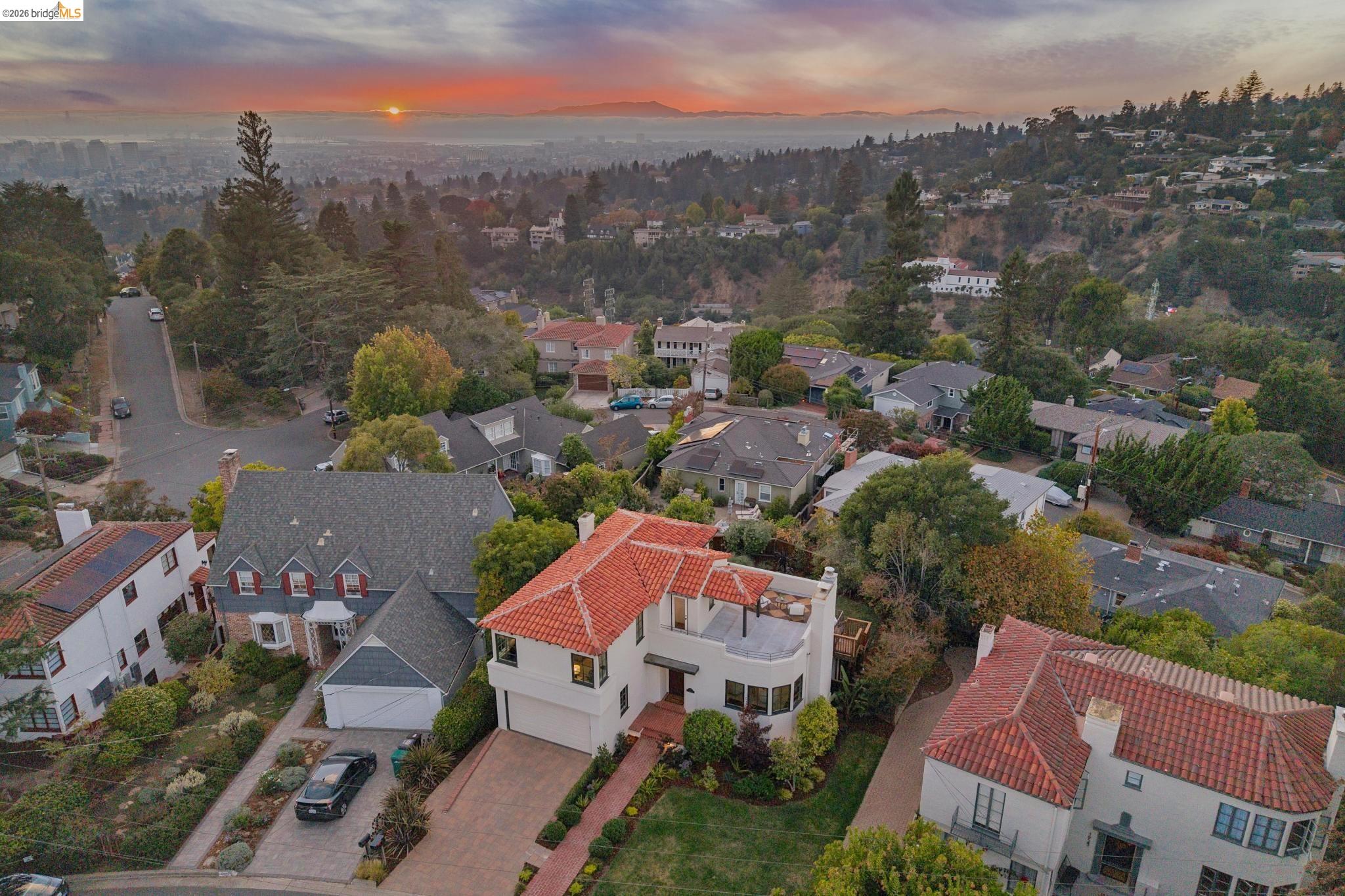 1917 Oak Crest Dr, Oakland CA 94602 — photo 51