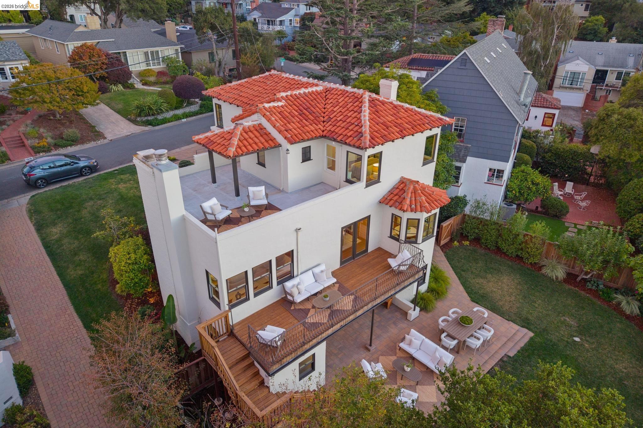 1917 Oak Crest Dr, Oakland CA 94602 — photo 57