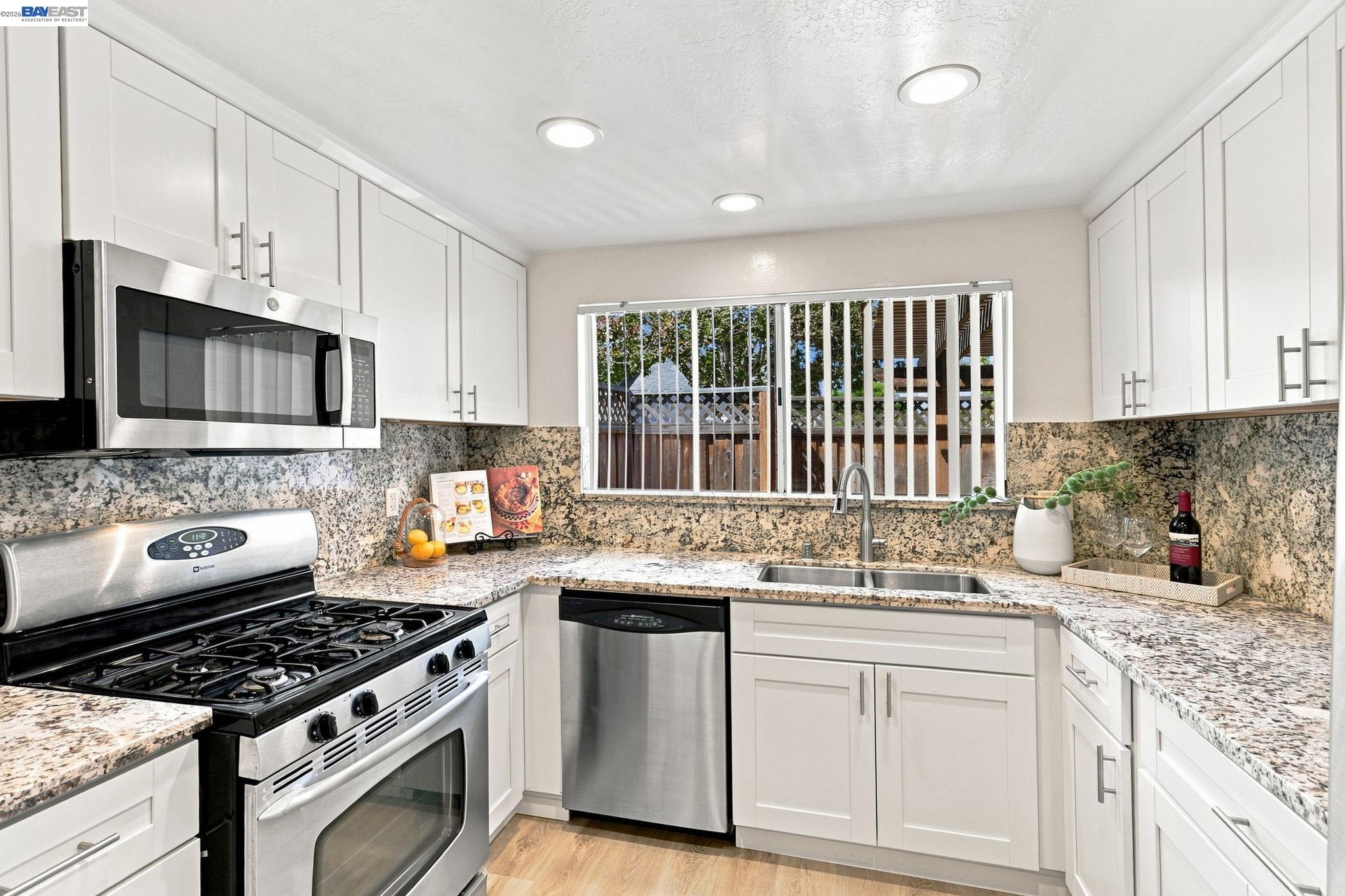 1371 Cherrywood Sq, San Jose CA 95117 — photo 11