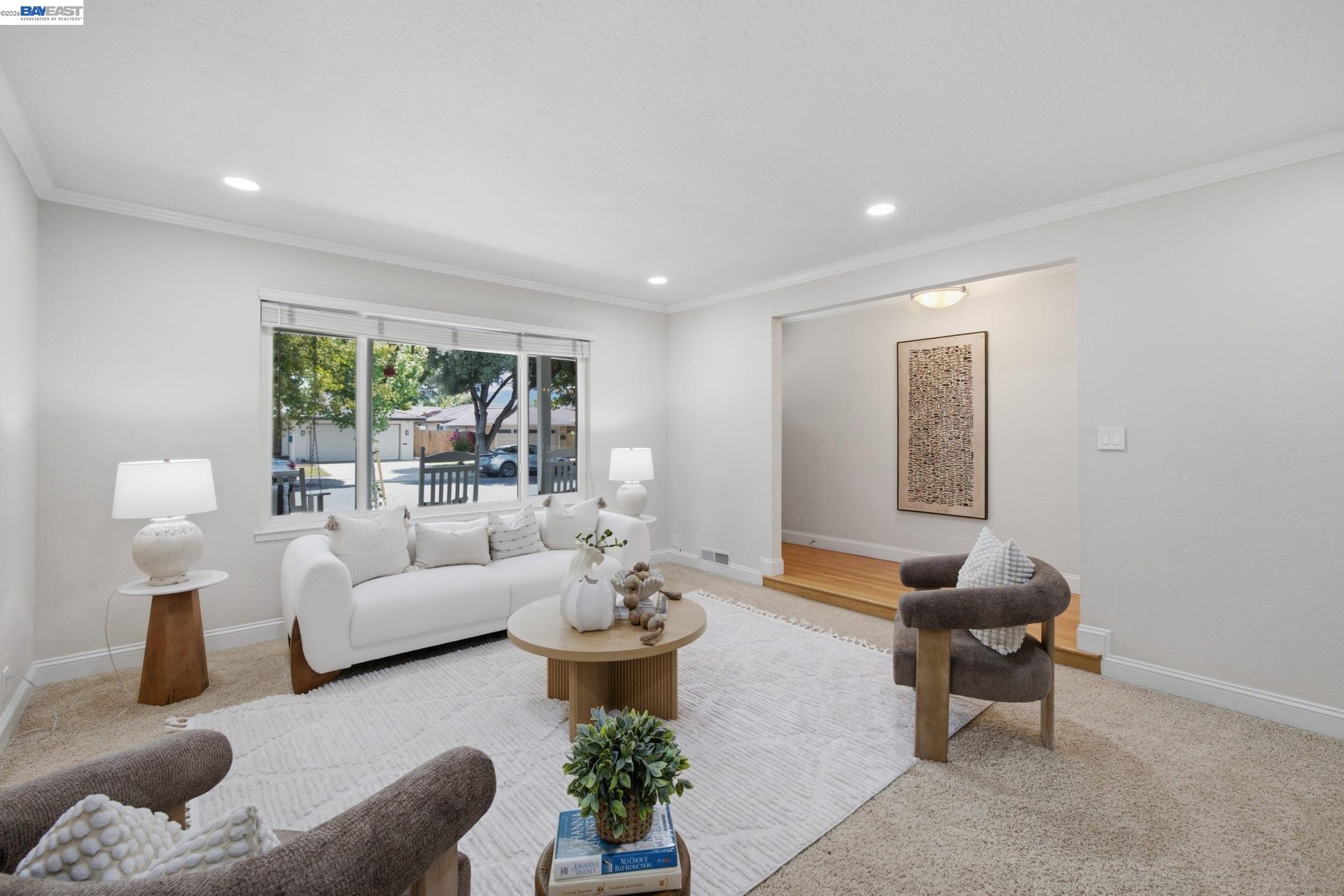 2452 Crestline