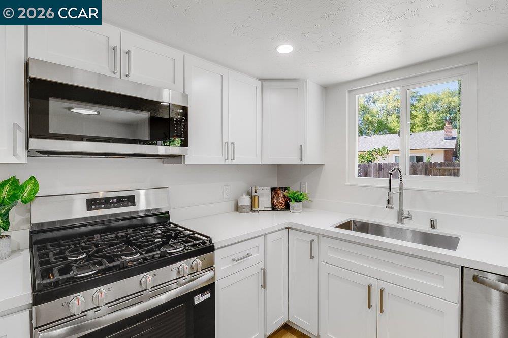360 Spindrift Way, Vacaville CA 95687 — photo 18