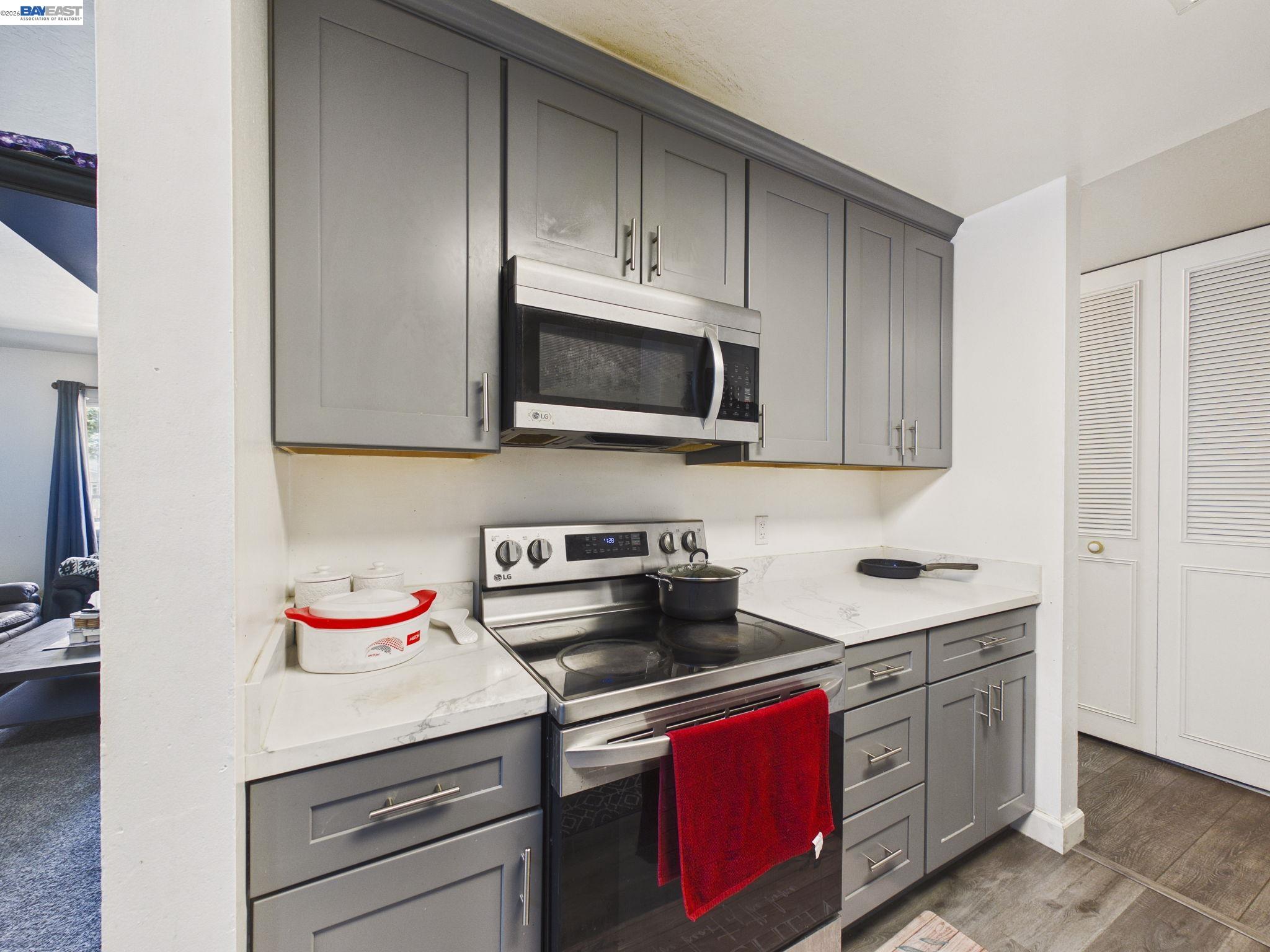 1750 Halford Ave # 211, Santa Clara CA 95051 — photo 3