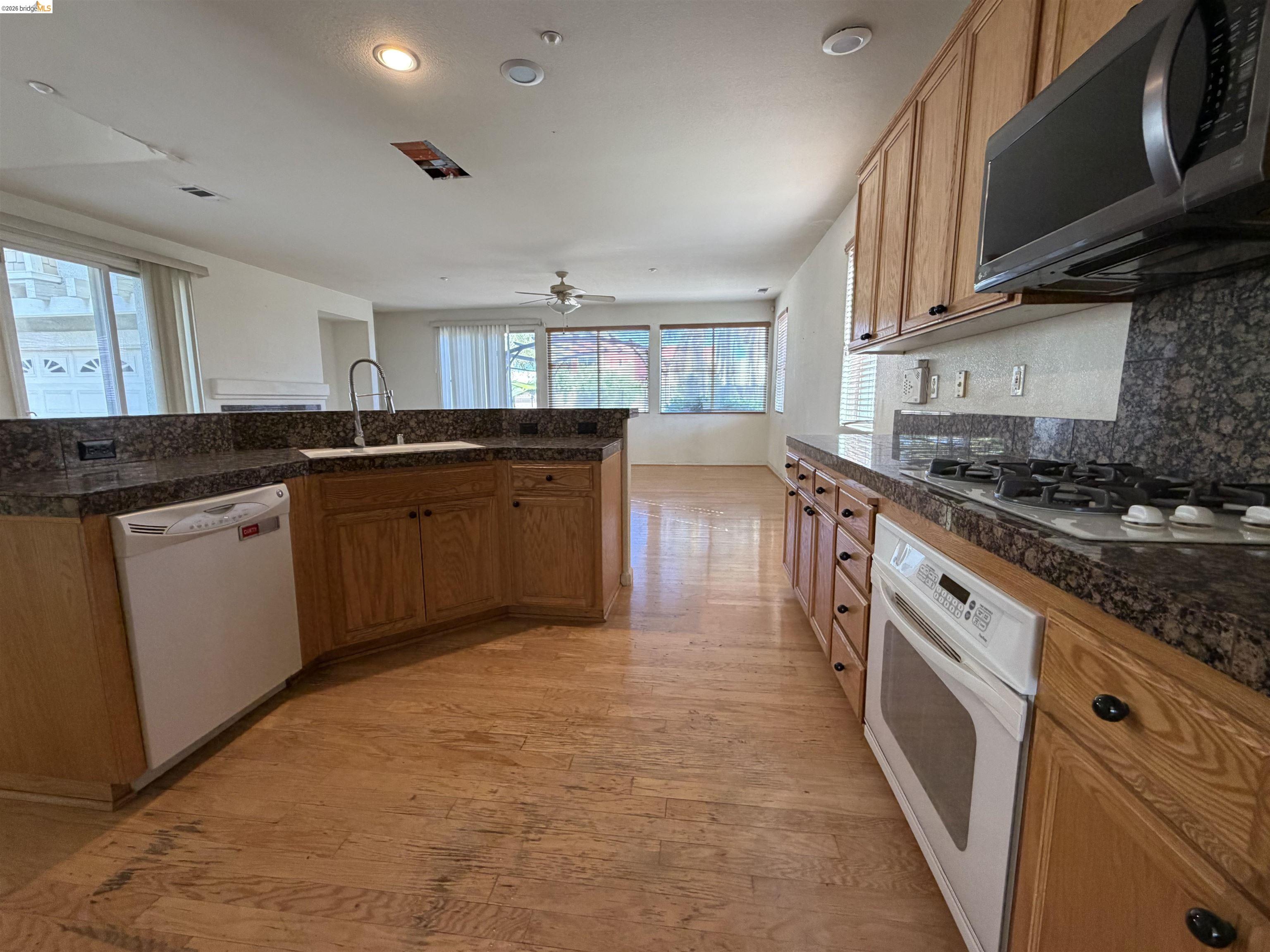 140 Treadwell Ct, Brentwood CA 94513 — photo 6