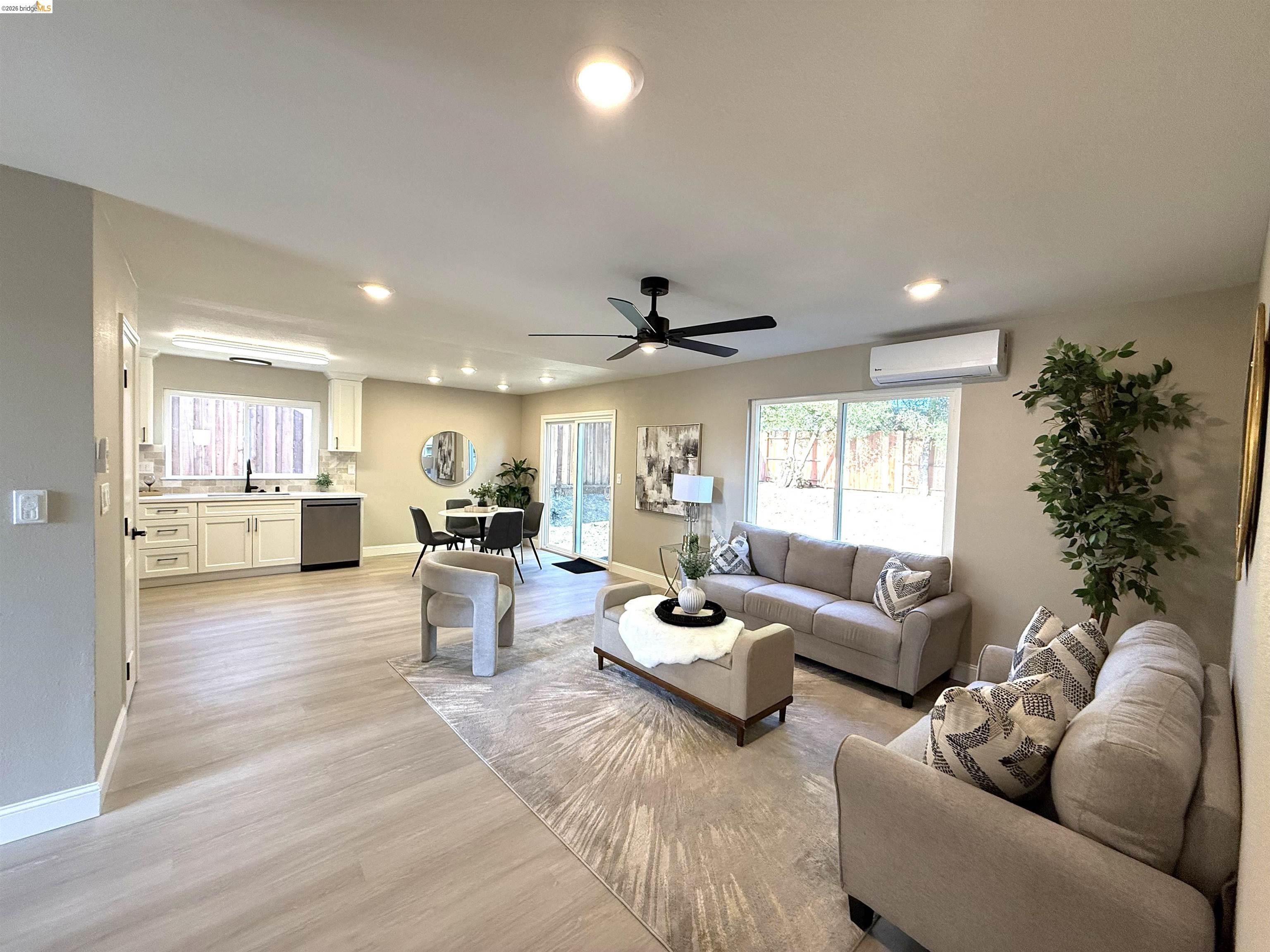 2188 Jacqueline Dr, Pittsburg CA 94565 — photo 2