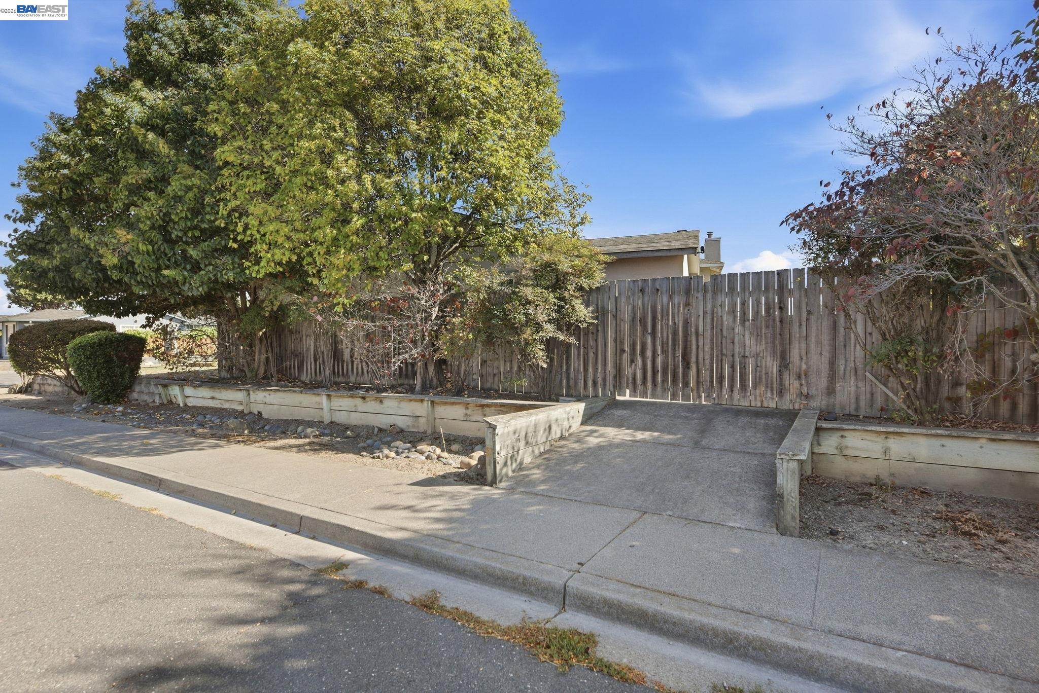 4409 Darwin Dr, Fremont — 29