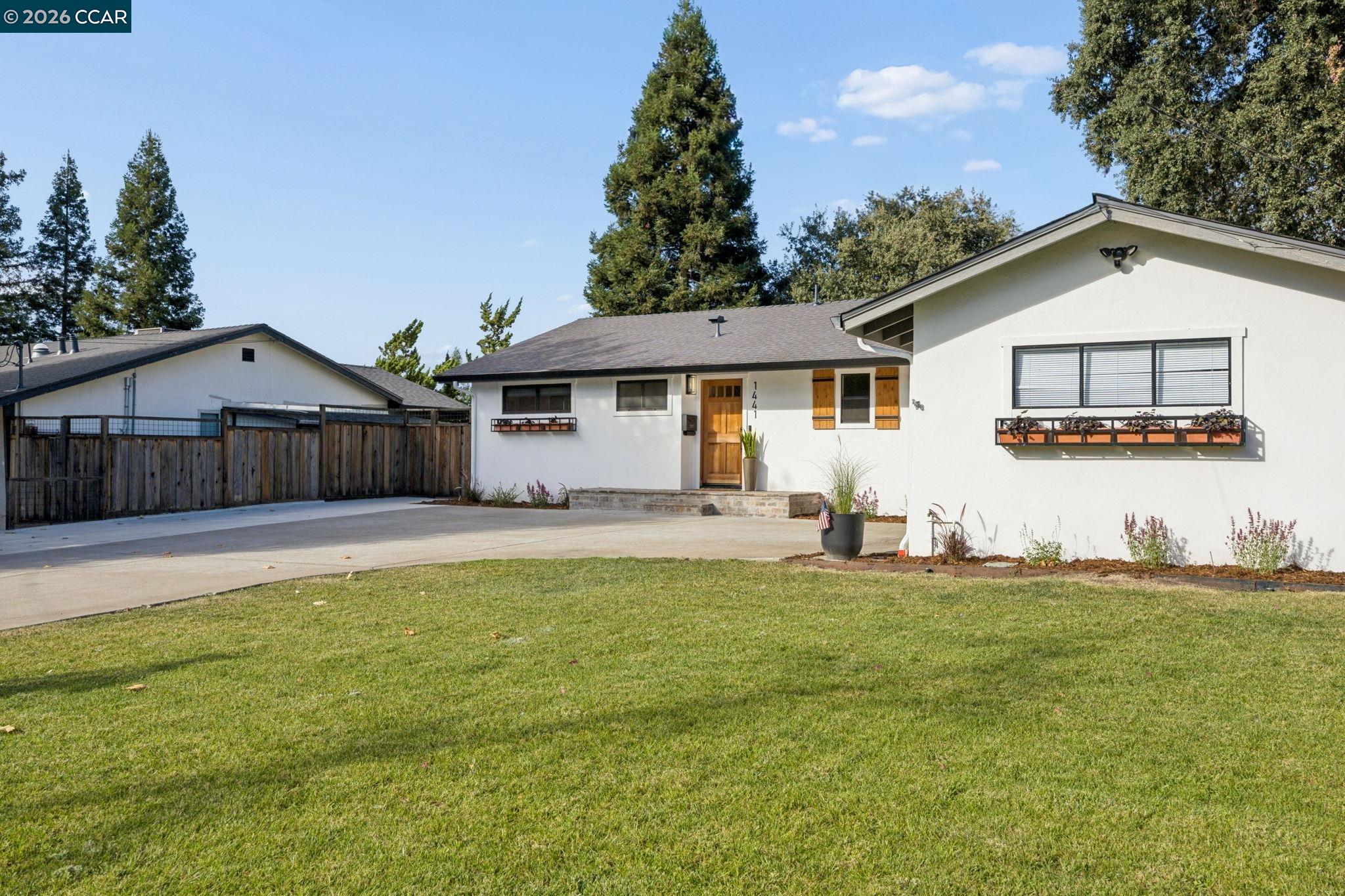 1441 Center Ave, Martinez CA 94553 — photo 6