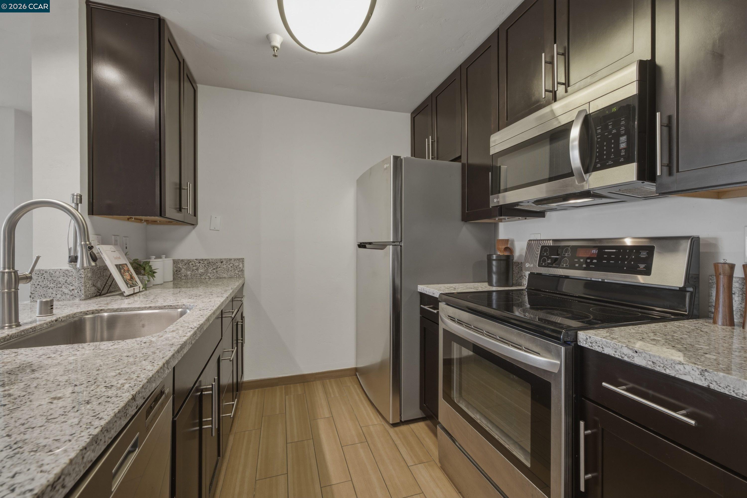 6400 Christie Ave # 2214, Emeryville CA 94608 — photo 54