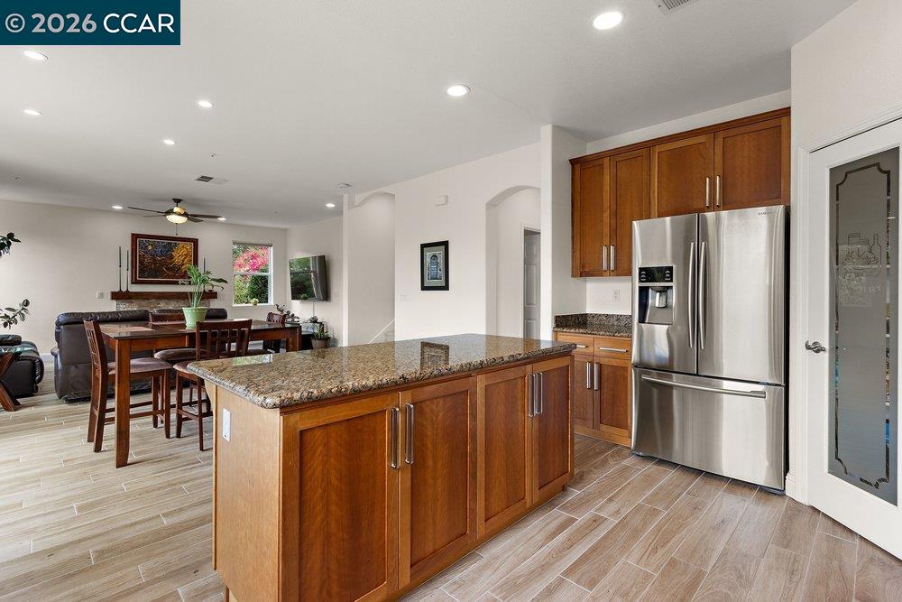 240 Explorer Way, Martinez CA 94553 — photo 13