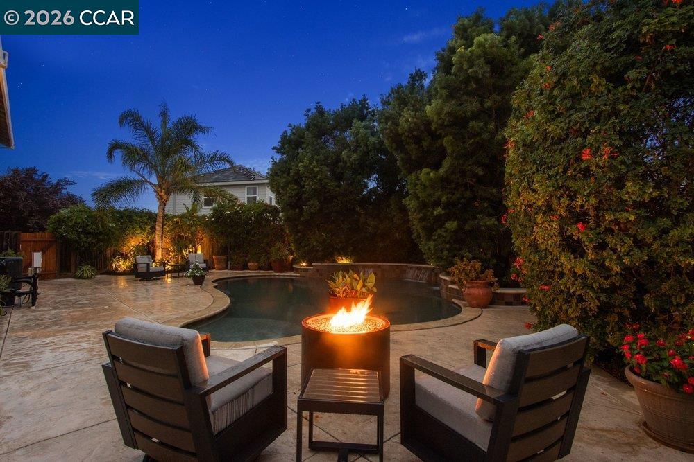 240 Explorer Way, Martinez CA 94553 — photo 16