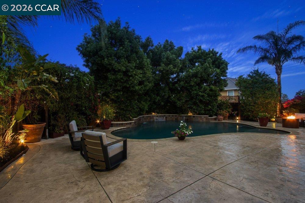 240 Explorer Way, Martinez CA 94553 — photo 17